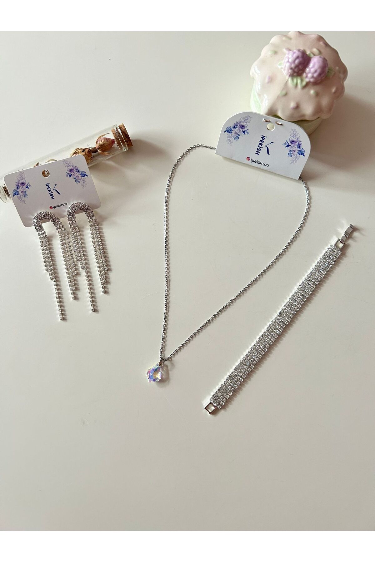 Cheecky Chic İpekish | Pırlanta Figürlü, Silver, Çelik - 3'lü Takı Seti (Kolye, Küpe, Bileklik)