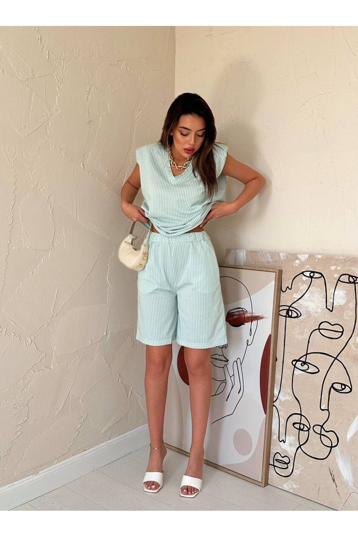 Castivo Fashion Kolsuz Şortlu Takım