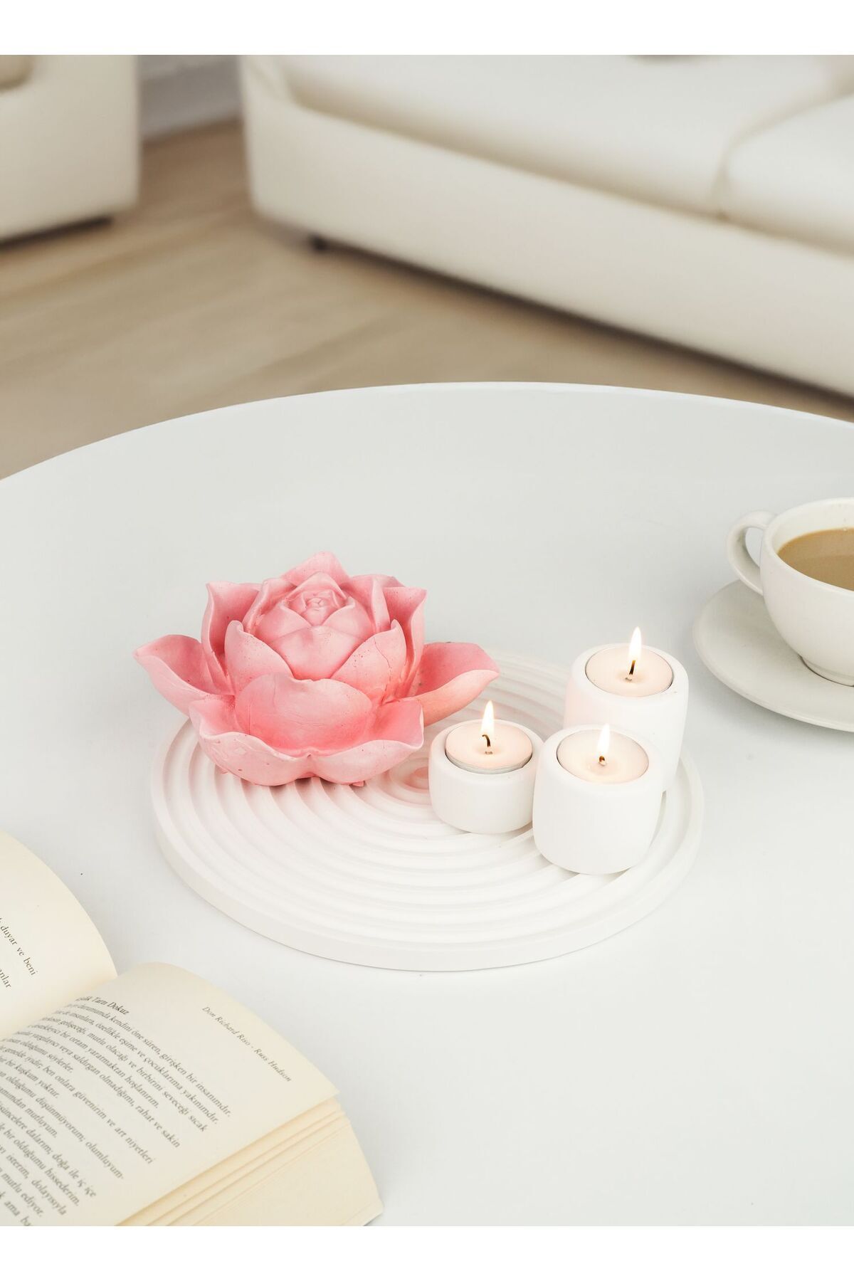DEKORANLA Büyük Çiçekli Serisi - Çizgili Pembe Lotus Beton Mumluk Takımı 3'lü