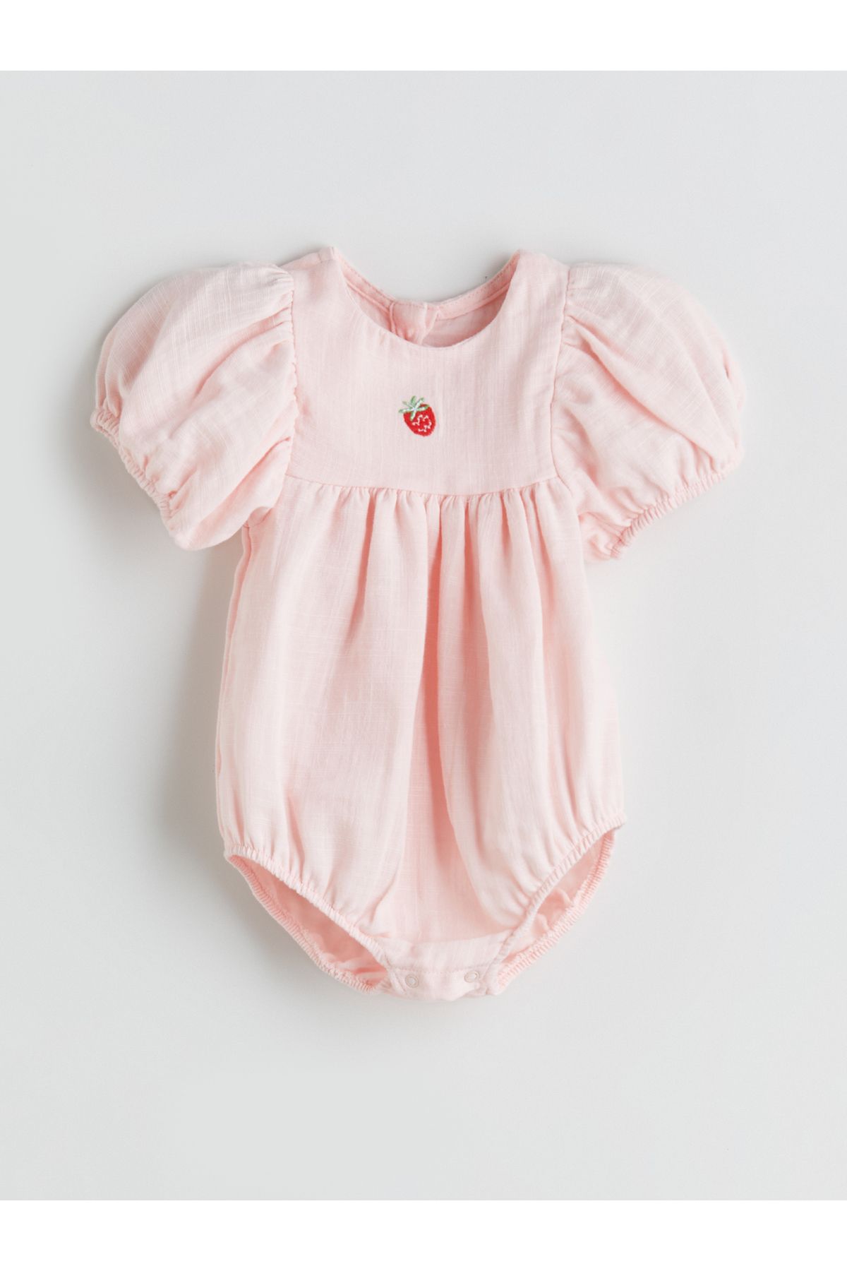LC Waikiki Çilek Baskılı Kız Bebek Çıtçıtlı Body