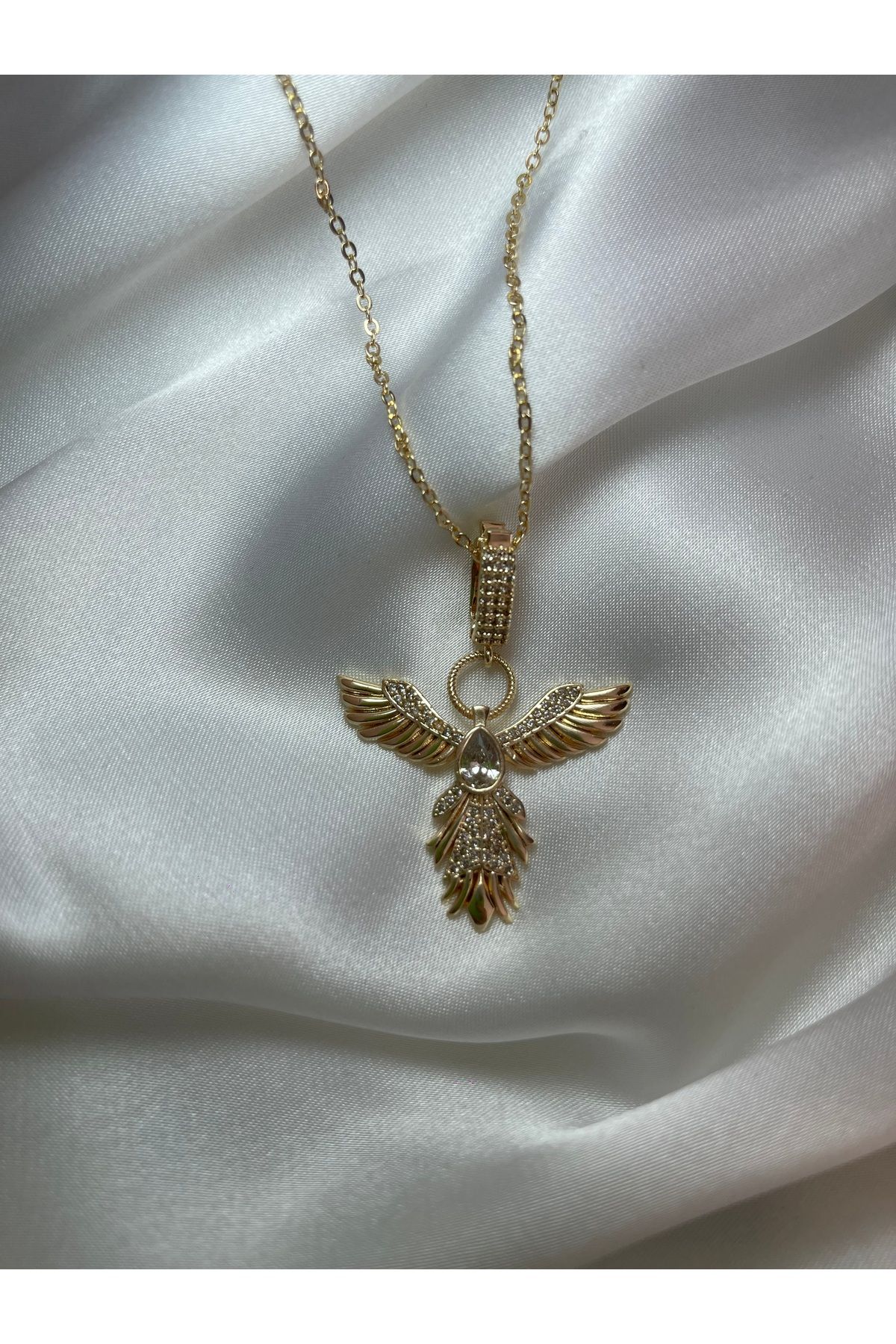 Butik Zirkon Taşlı Altın Renk Kuş Figürlü Kolye – Şık ve Zarif Tasarım | Şila Jewellery