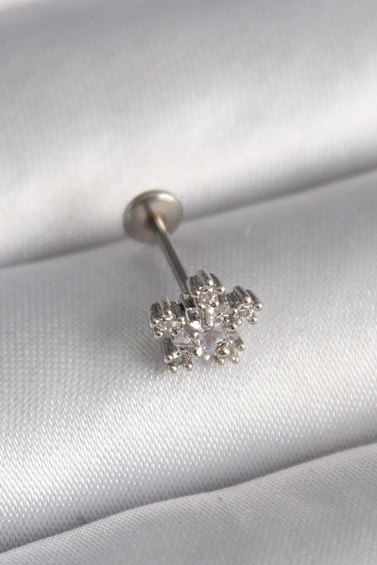 AfraBeauty 316L Çelik Gümüş Renk Zirkon Taşlı Yıldız Model Tragus Piercing