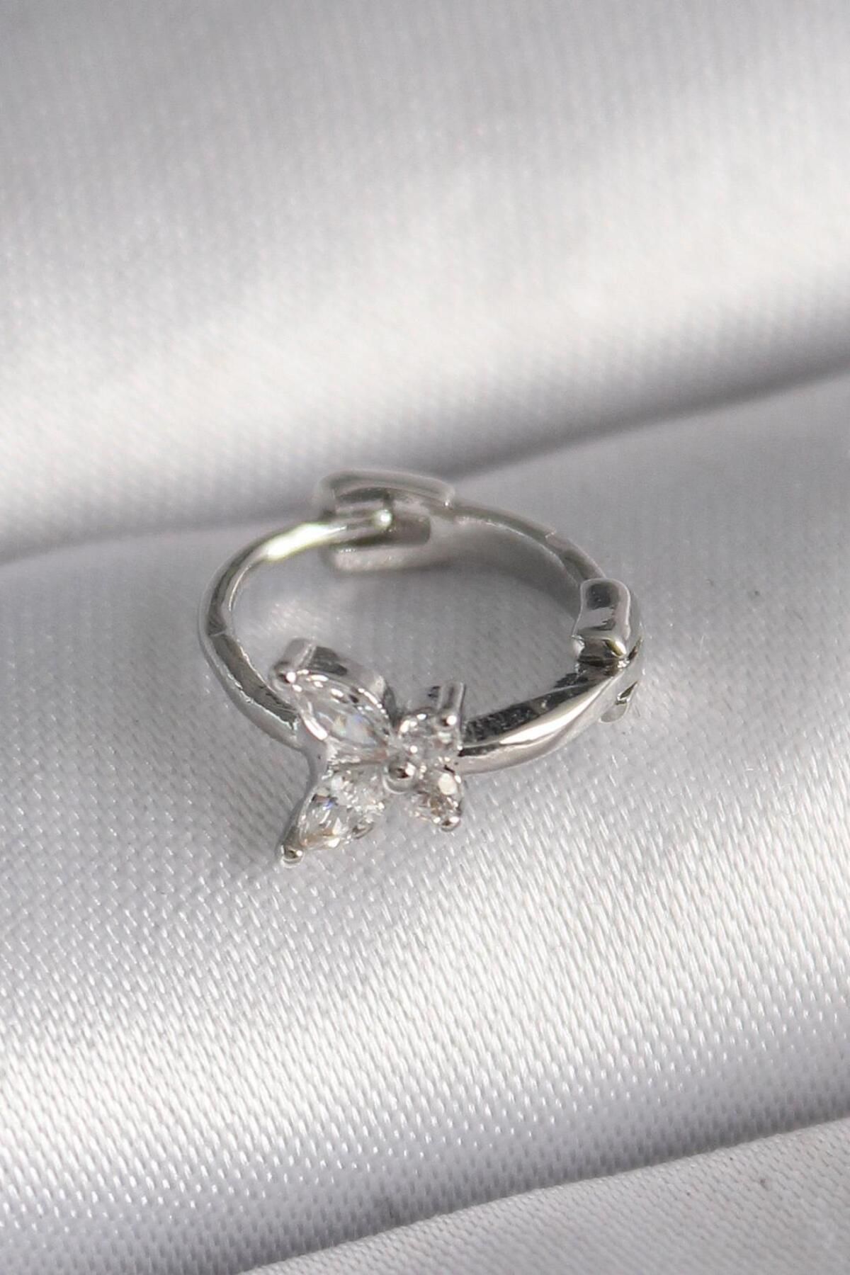 AfraBeauty 316L Çelik Gümüş Renk Zirkon Taşlı Kelebek Model Tragus Piercing