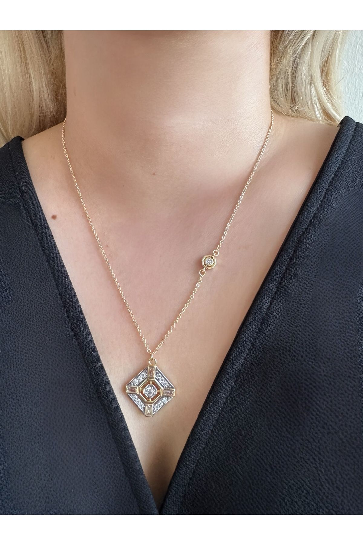 Gilia Jewelry Çelik Tasarım Kolye Kolye Altın