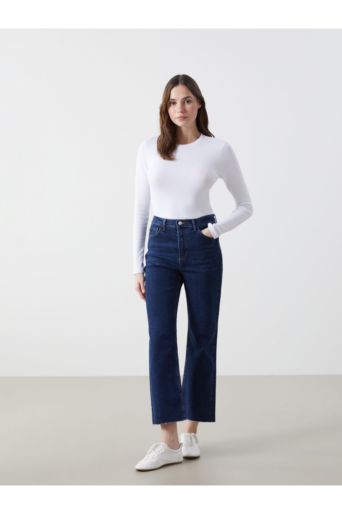 LC Waikiki Crop Flare Kadın Jean Pantolon