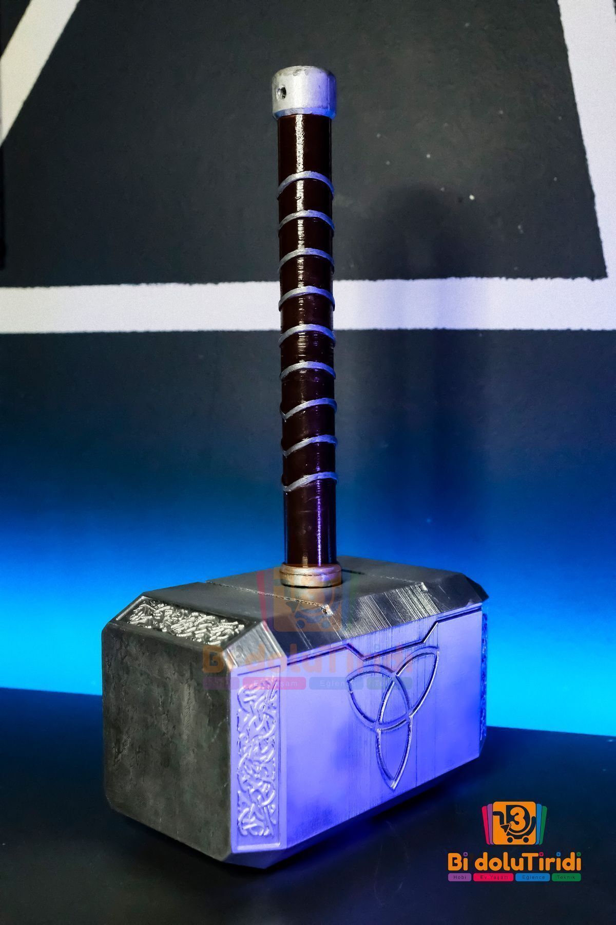 DEKORANLA Renkli Thor Mjolnir Çekiç 3D Biblo, Koleksiyon ve Dekor İçin Mükemmel Seçenek