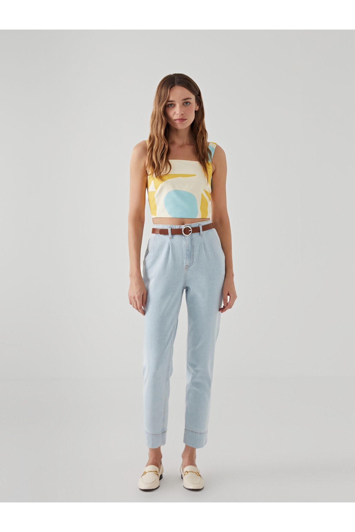 LC Waikiki Beli Kemerli Mom Fit Kadın Jean Pantolon