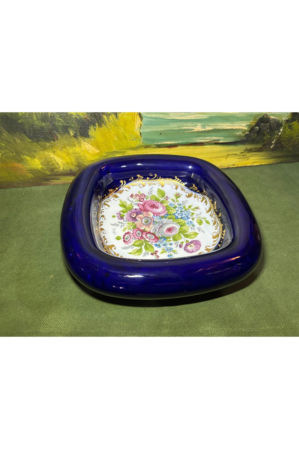 tayfuntufan antika koleksiyon Limoges el boyaması büyük boy porselen küllük 19 cm 19 cm 4,5 cm ölçülerinde