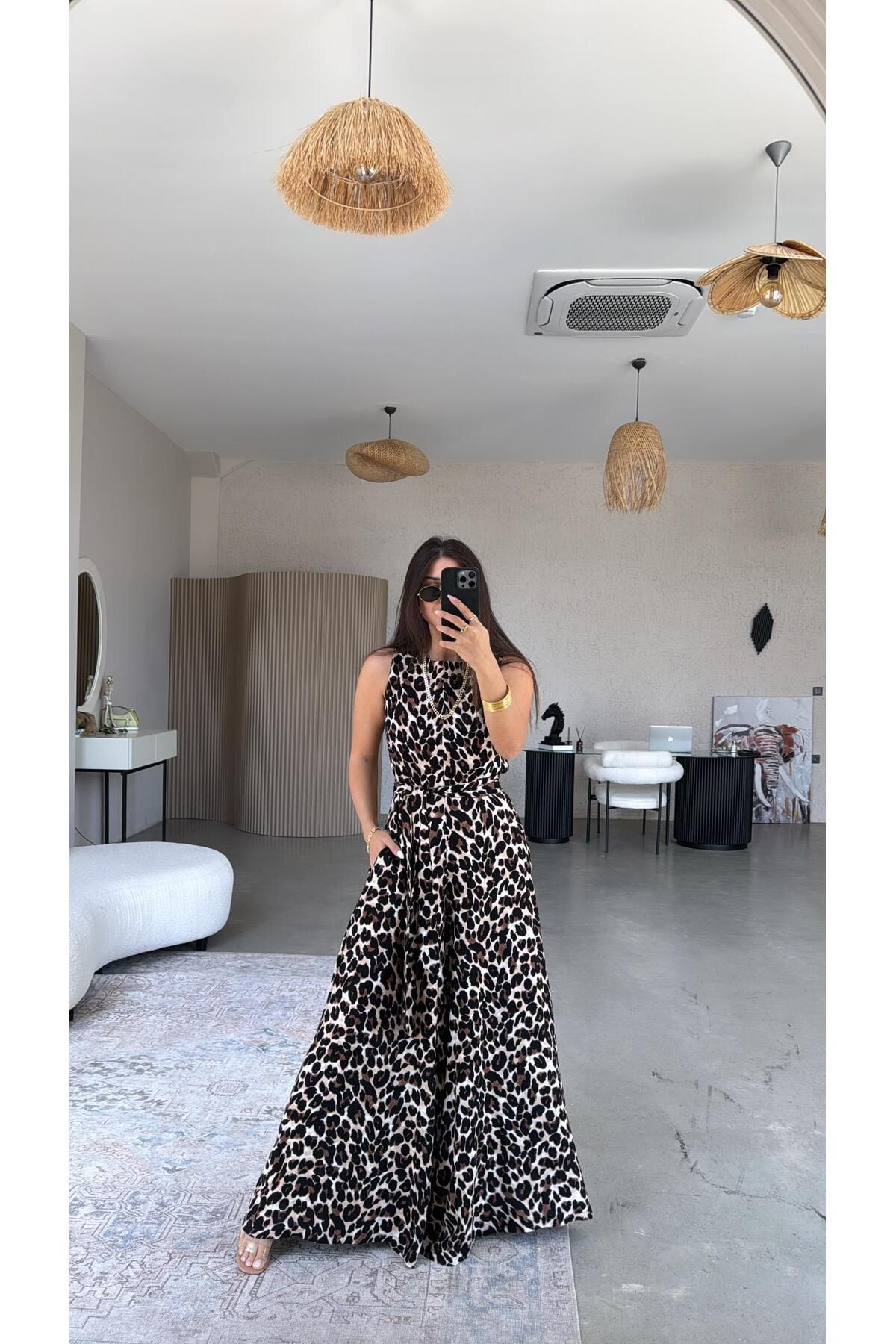 Buket Teke Leopar Bol Paça Tulum
