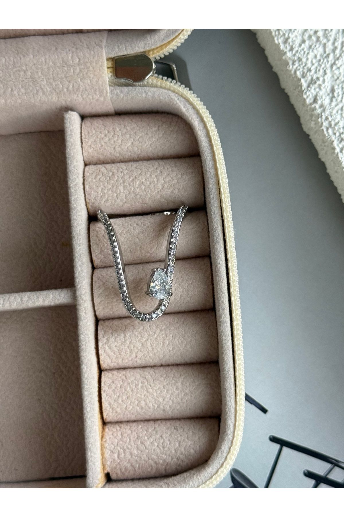 Rossetto Atelier İthal Damla Taşlı Silver Chino Yüzük