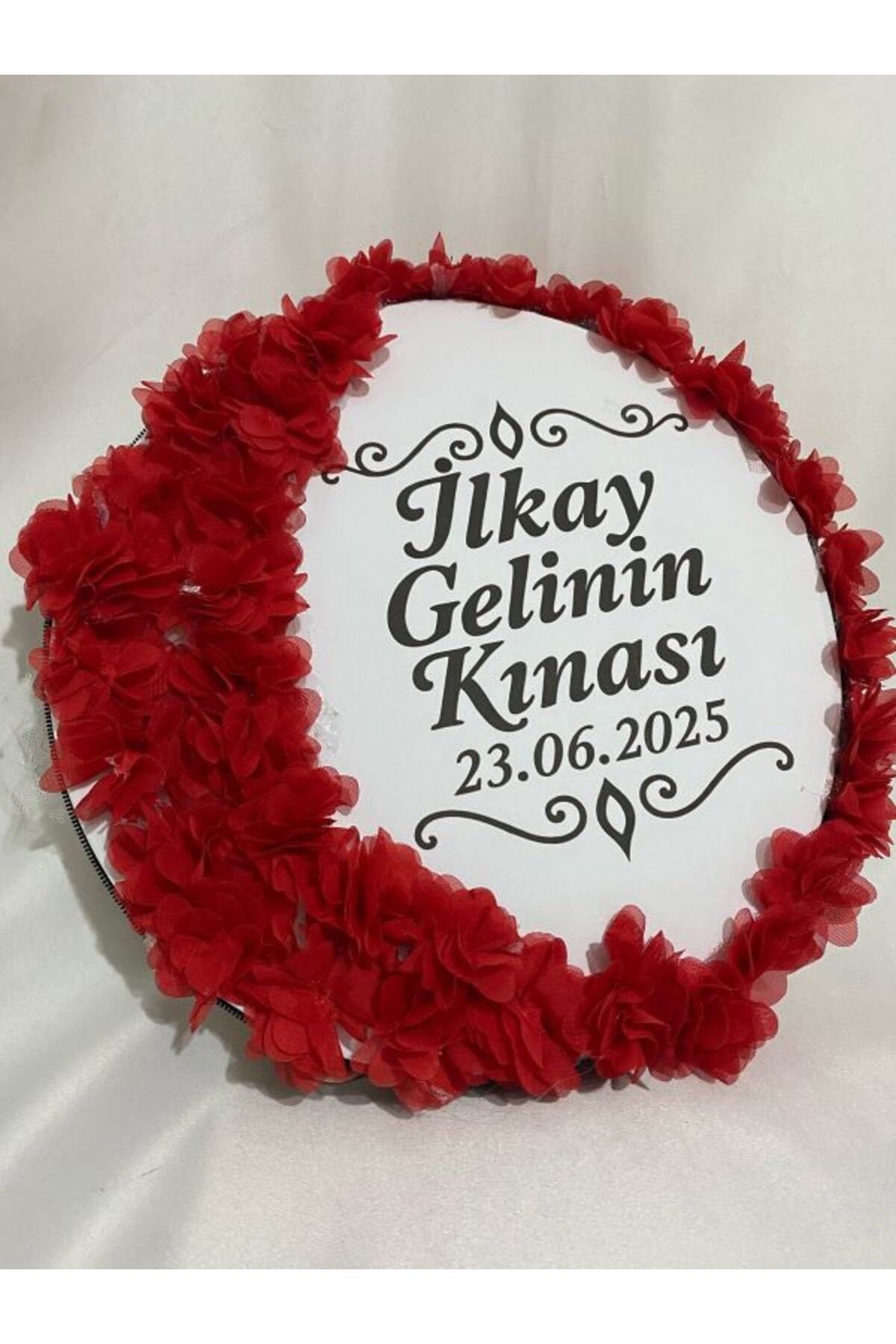 ARHEDİYELİK Gelin Tefi 30cm, İsim ve Tarih Yazılı Yarım Ay Ve Kenar Süslemeli Tasarlanmış Kına Tefi (KIRMIZI)