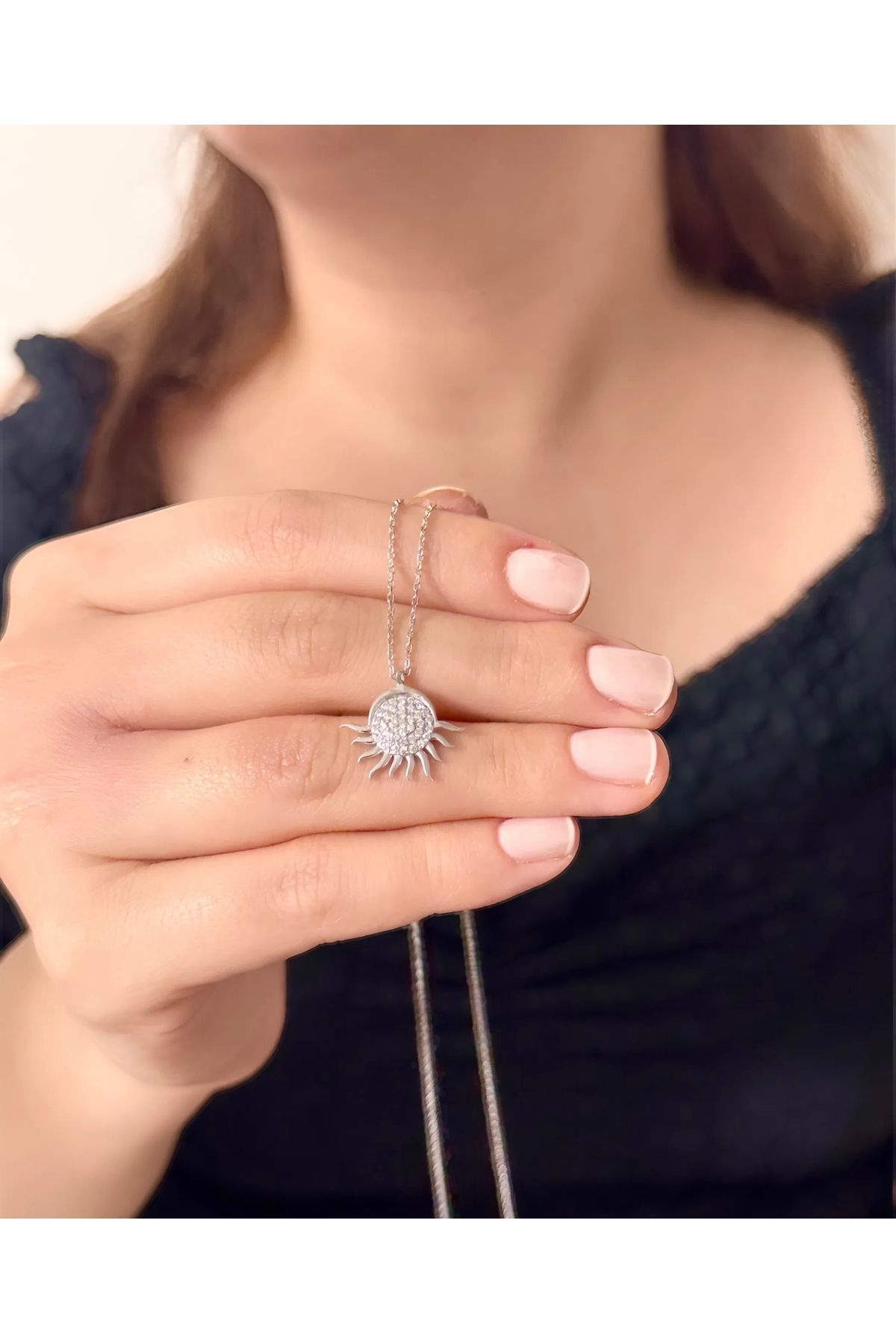 Azra Silver&Aksesuar 925 Ayar Zirkon Taşlı Güneş Model Zincirli Gümüş Kolye