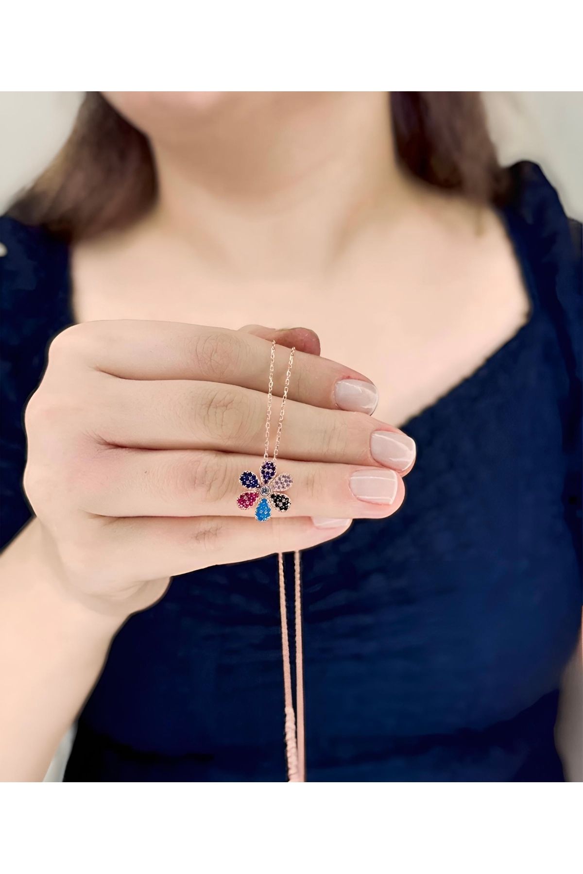Azra Silver&Aksesuar 925 Ayar Renkli Papatya Model Zincirli Gümüş Kolye