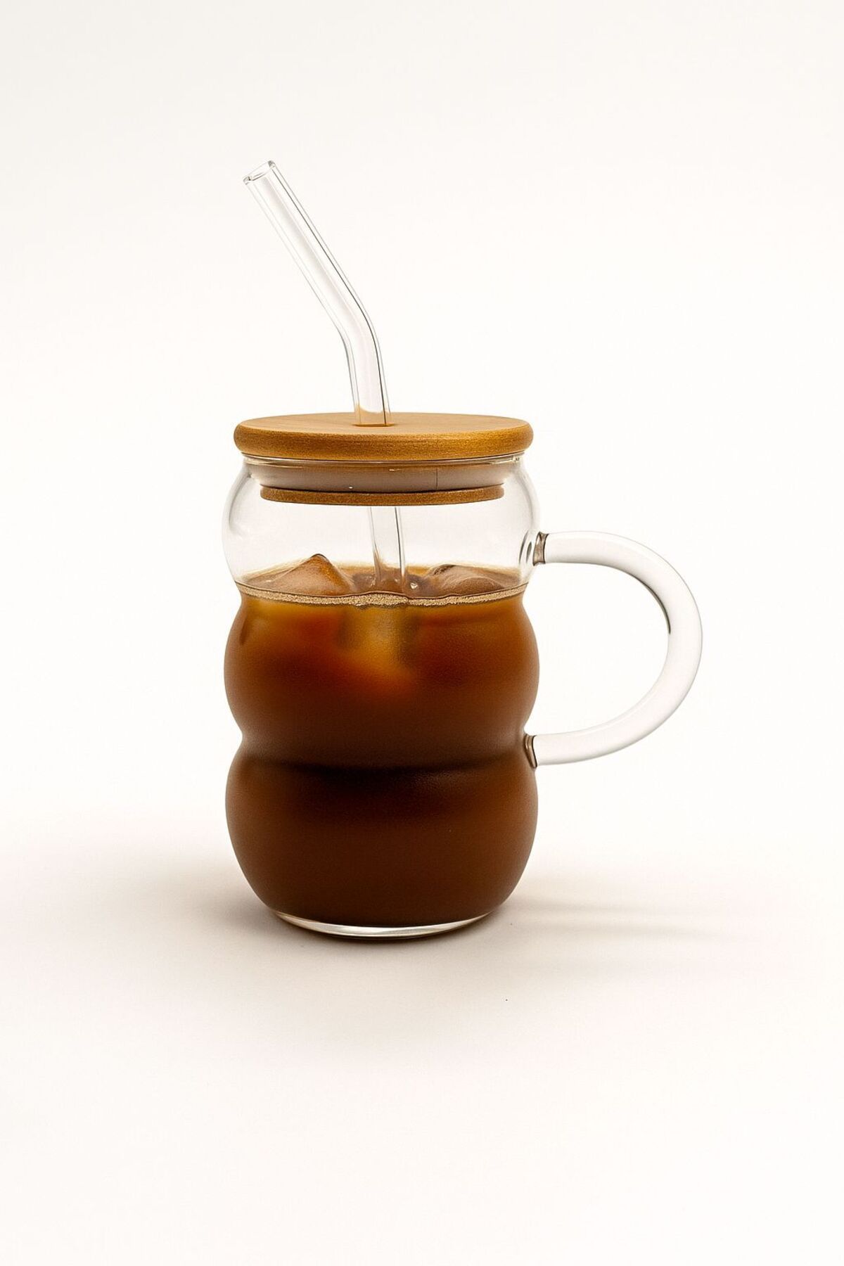ERKUGO Bubble Kulplu Borosilikat Cam Bardak – Isıya Dayanıklı 600 ml - Bambu Kapaklı