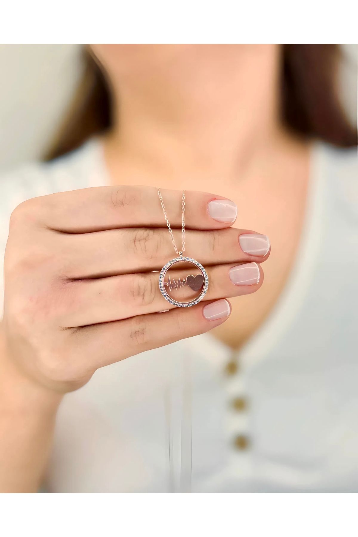 Azra Silver&Aksesuar 925 Ayar Zirkon Taşlı Kalp Atışlı Çerçeve Model Zincirli Gümüş Kolye