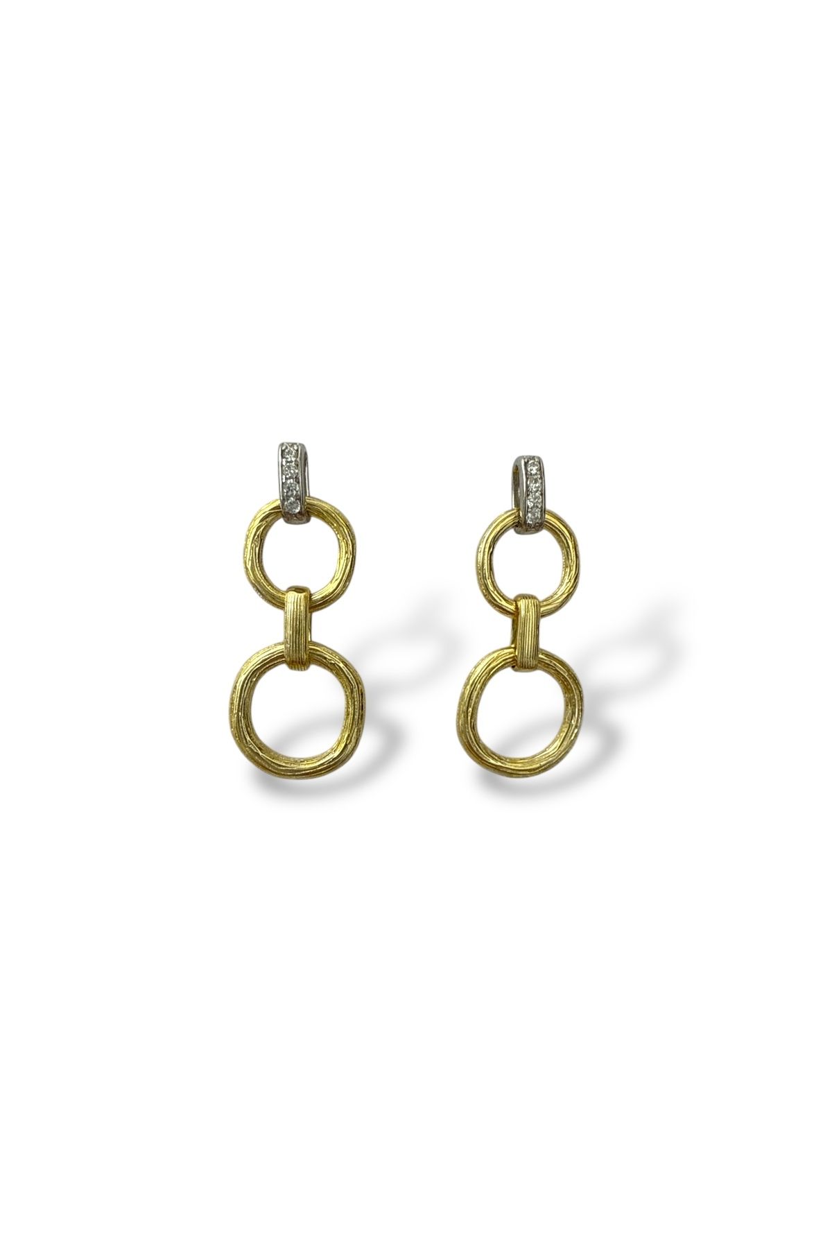 Saras Jewels Loop Chain Küpe