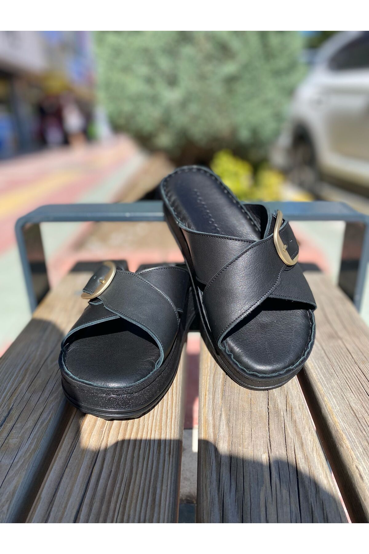 Mammamia D25YT-1285 Günlük Hakiki Deri Yastık Taban Kadın Terlik
