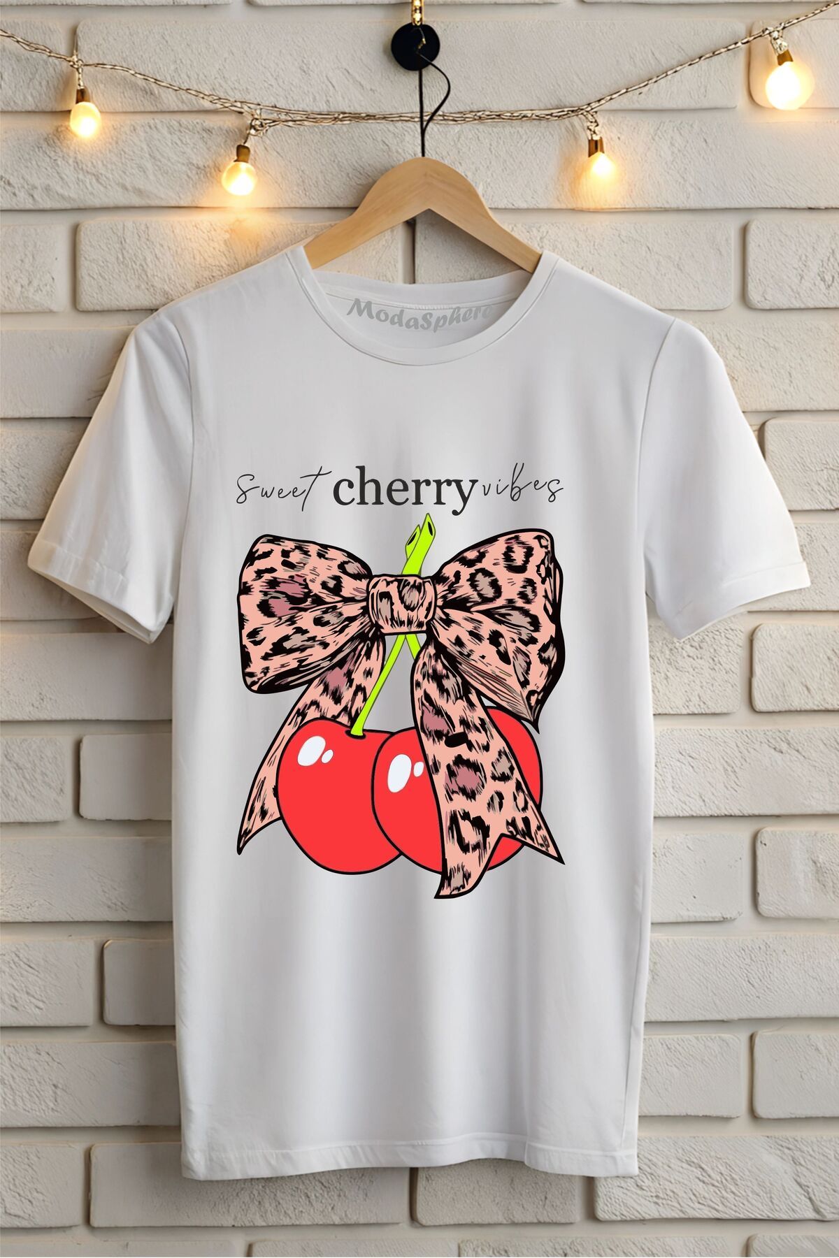 ModaSphere Sweet Cherry Baskılı Unisex Tişört