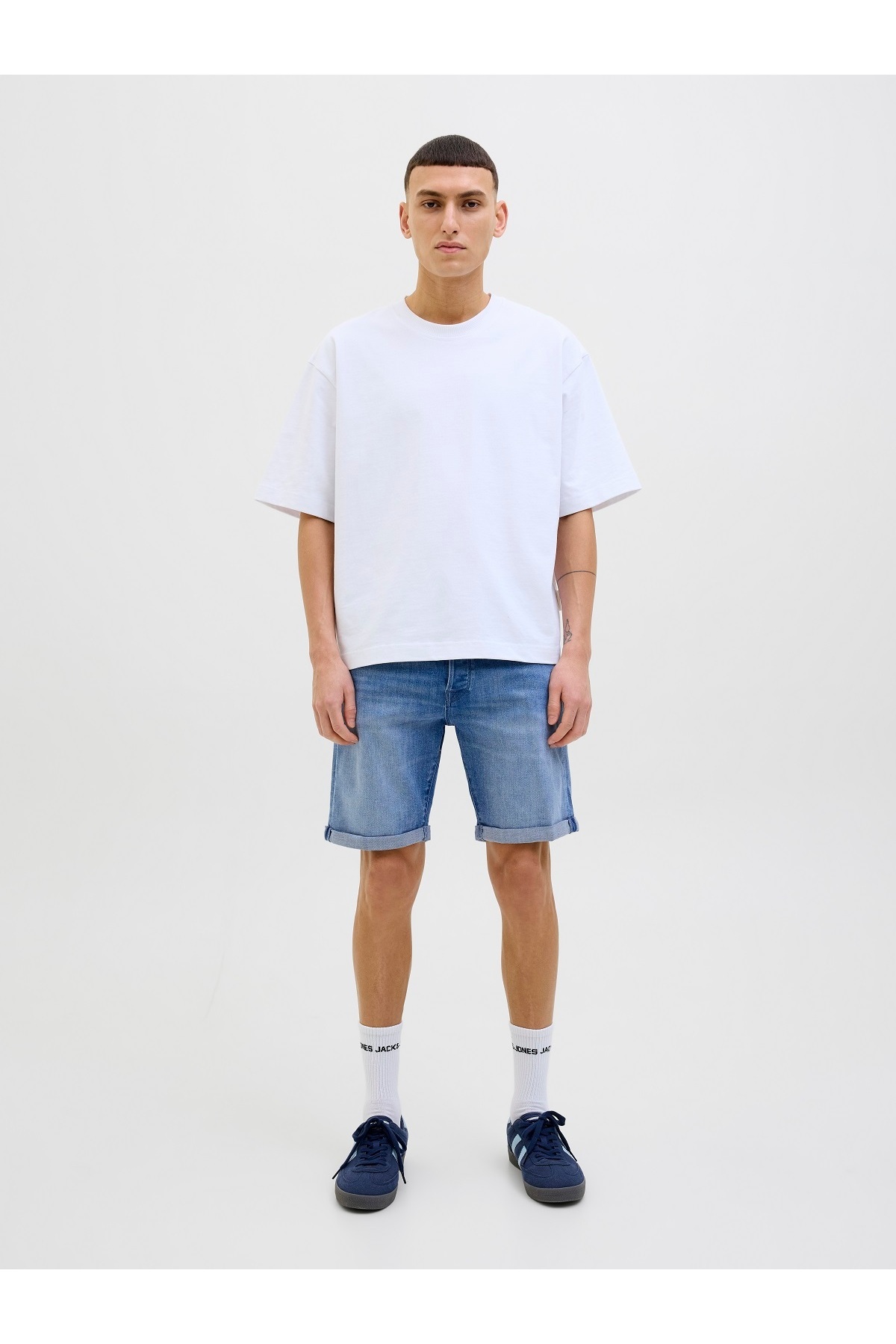 شلوارک مردانه راسته فاق نرمال | جک اند جونز Jack & Jones 12269608 - تصویر 2