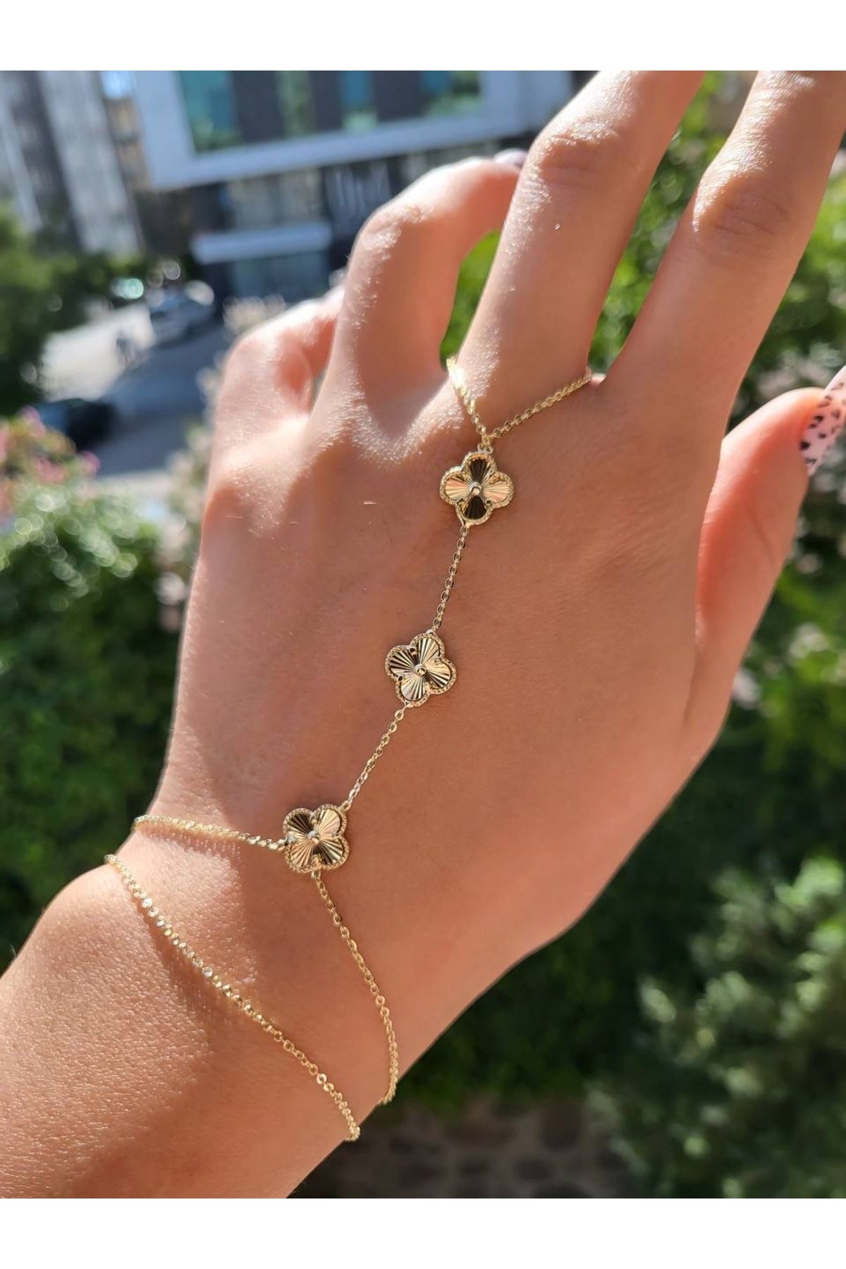Butik Yonca detayli gold rengi şahmeran