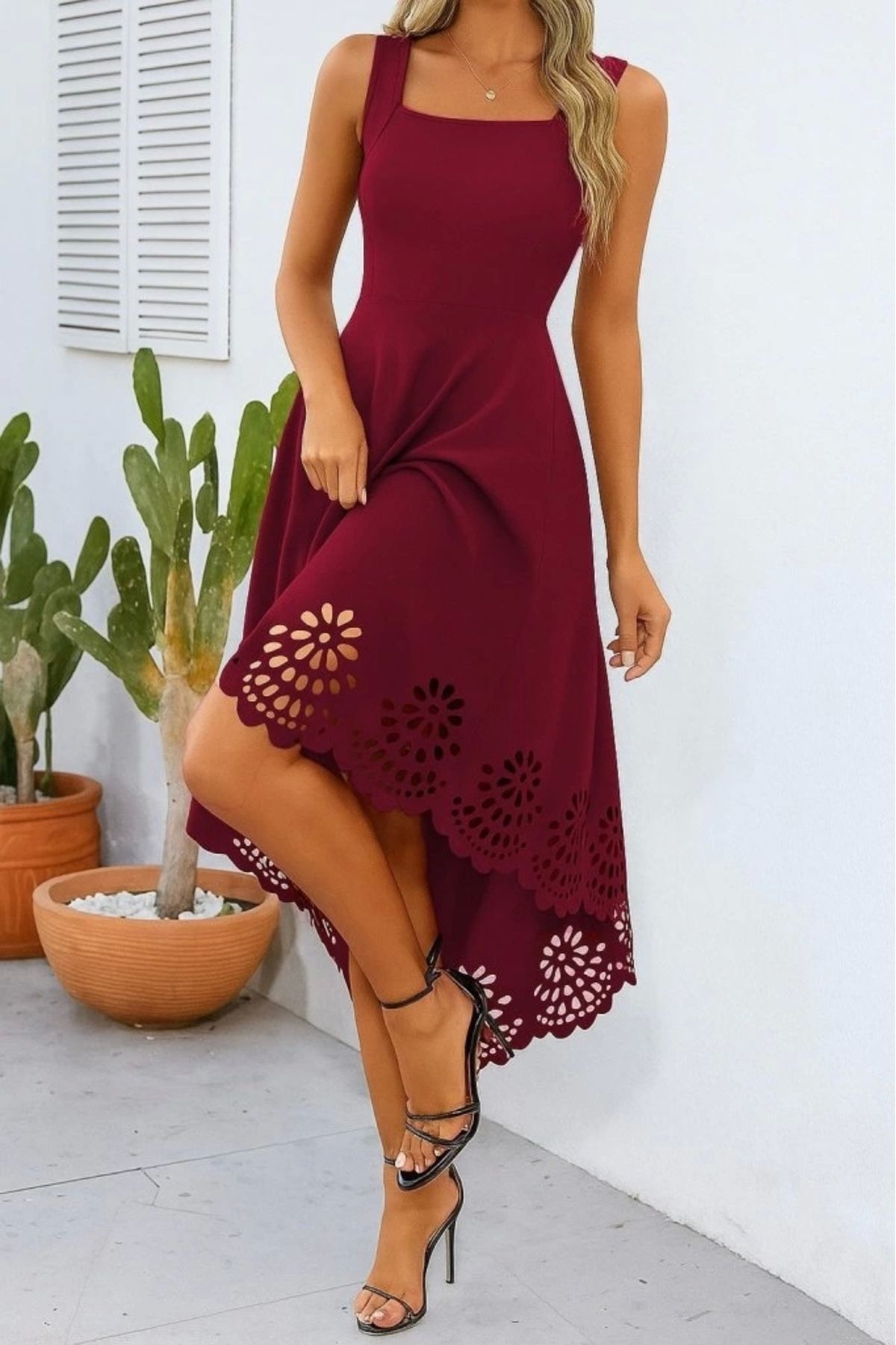 Butik Kadın Askılı Geometrik Yaka çiçek Lazer Kesim Ithal Krep Elbise