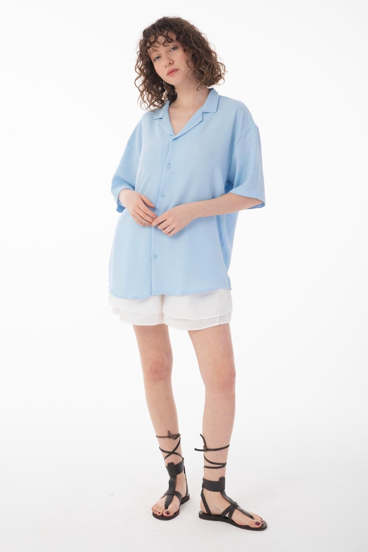 Rocqerx R-3737 Hafif Oversize Apaş Yaka Kısa Kol Ayrobin Gömlek