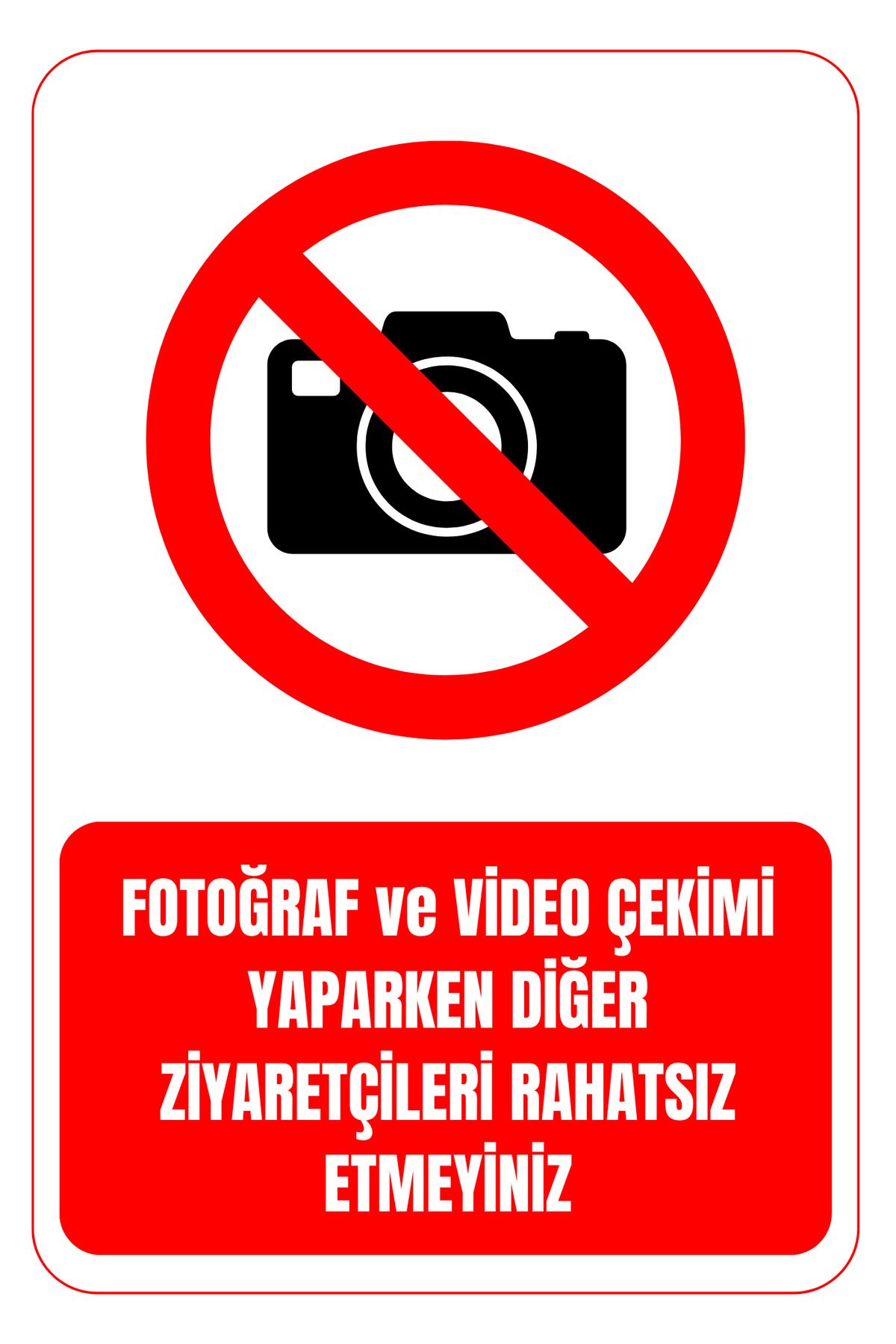 Girl Power 35 x 50 Fotoğraf ve Video Çekerken Ziyareteçileri Rahatsız Etmeyin Folyo Baskı Sticker Uyarı Levhası