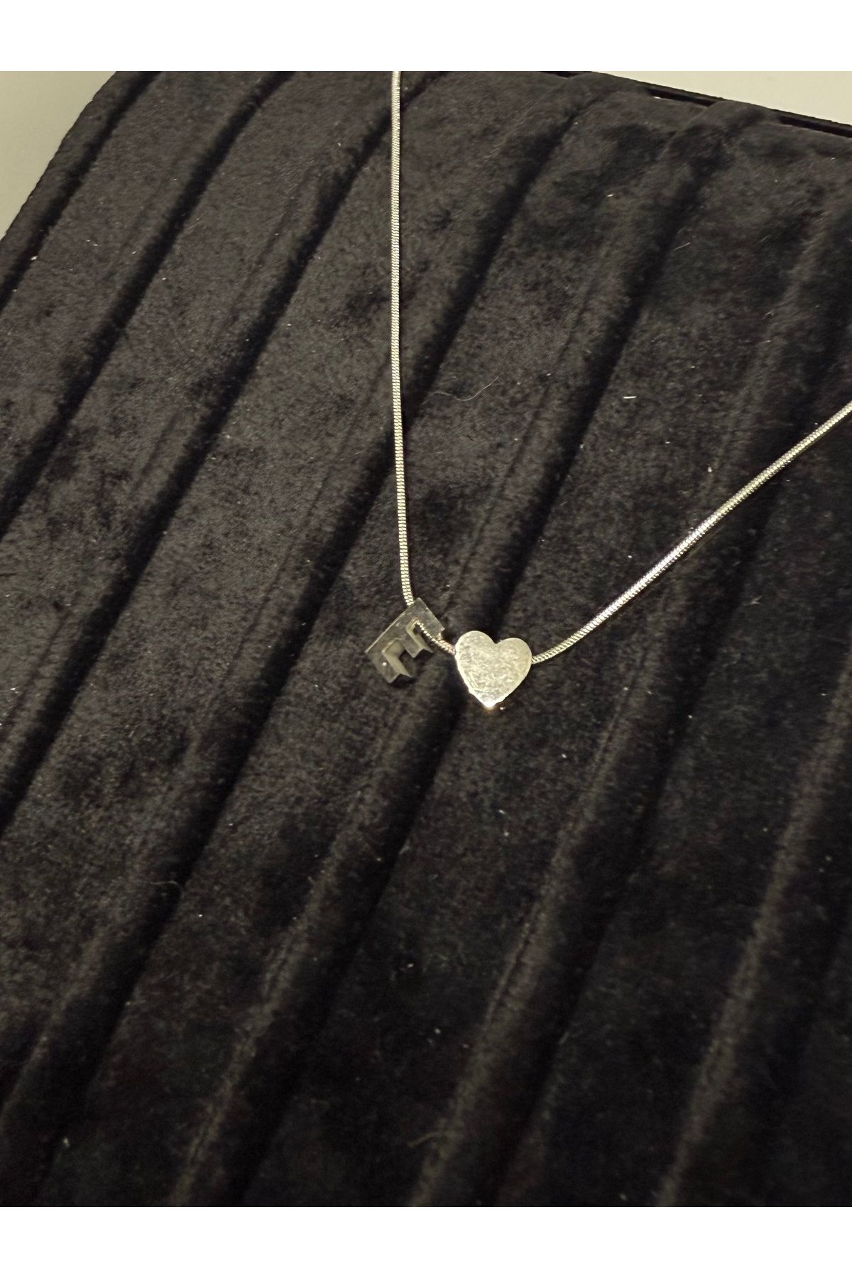 Gulsah's Store Çelik silver minimal kalpli harfli kolye