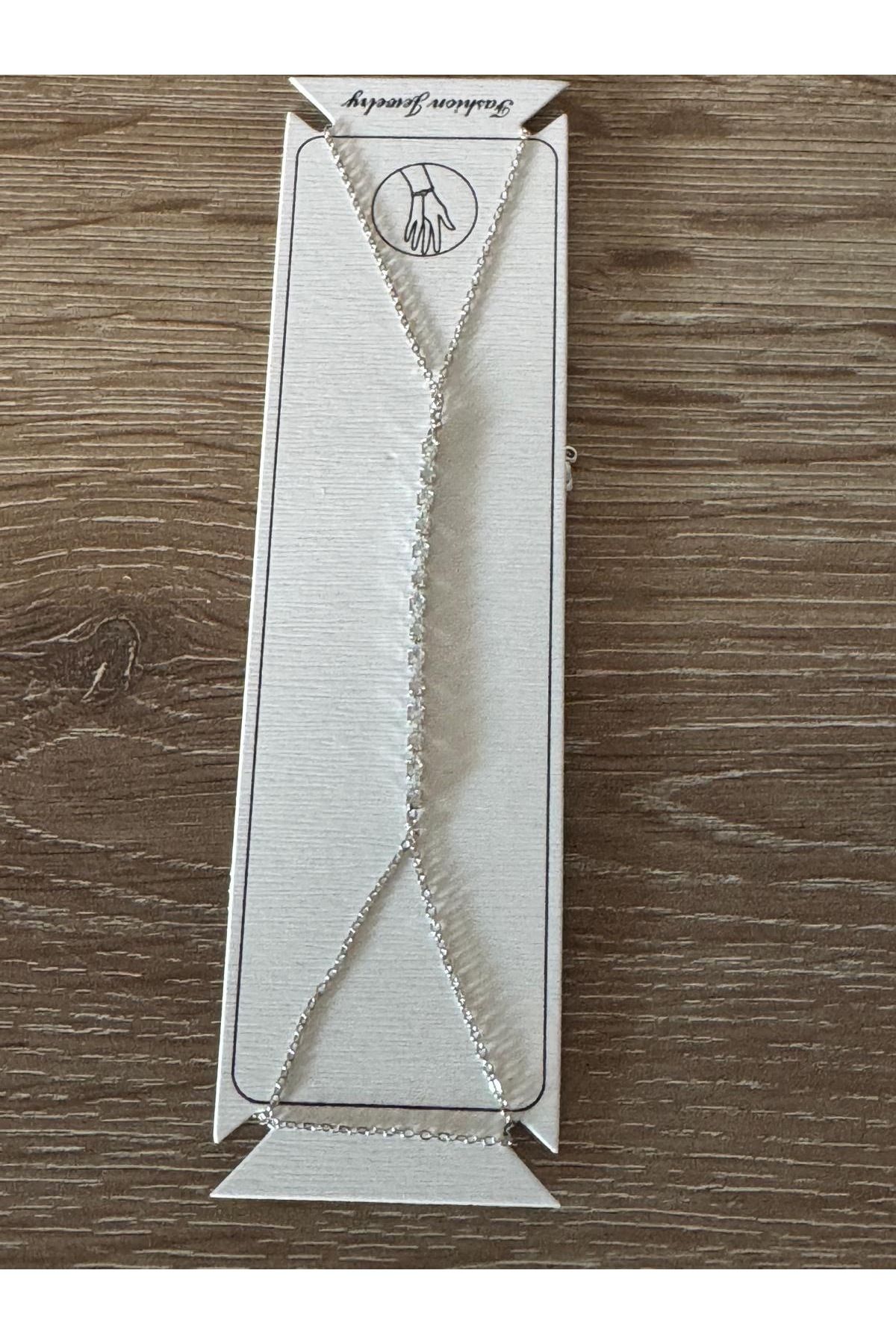 misstakıjewerly ÇELİK GÜMÜŞ RENK KÜÇÜK YUVARLAK TAŞLI ŞAHMERAN
