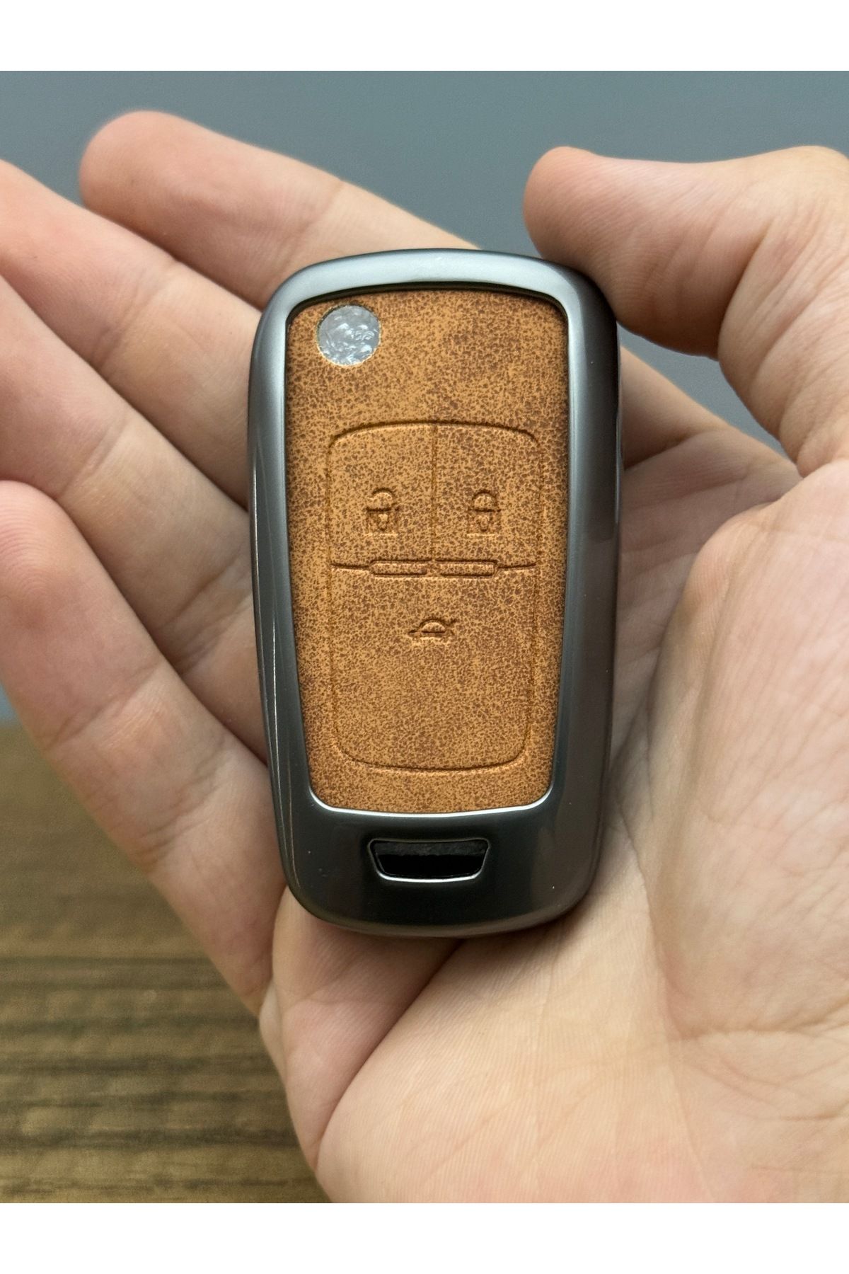Mavi Keys Opel Astra J, Insignia, Vauxhall, Chevrolet Cruze 3 Düğmelı Deri Metal Anahtar Kılıfı Kahverengi