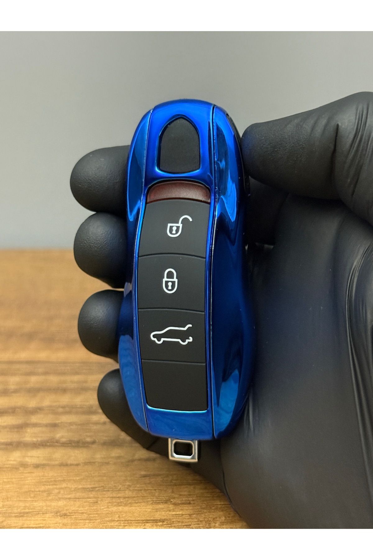 Luxe Aksesuarr-Porsche Panamera / Cayenne Compatible 3 Button Key Remote Case – Stylish Design with Blue Appearance 2