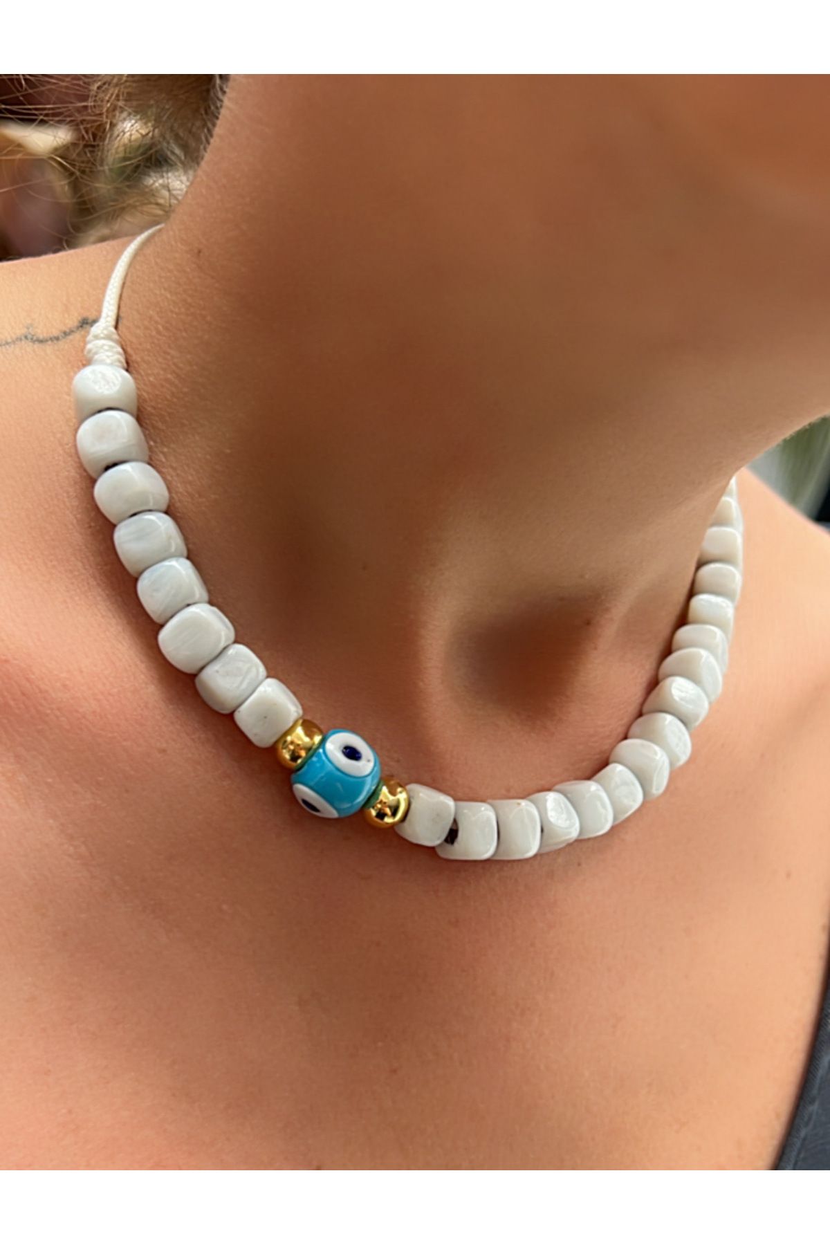 Kutcha Accessories Beyaz Boncuklu Nazar Boncuğu Kadın Kolye – El Yapımı Ayarlanabilir Yaz Kolyesi