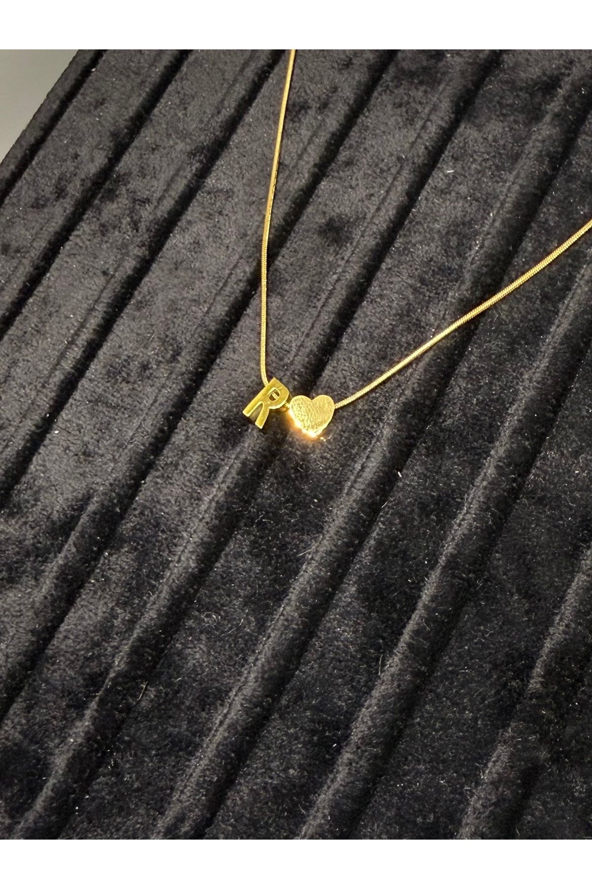 Gulsah's Store Çelik gold minimal kalpli harfli kolye