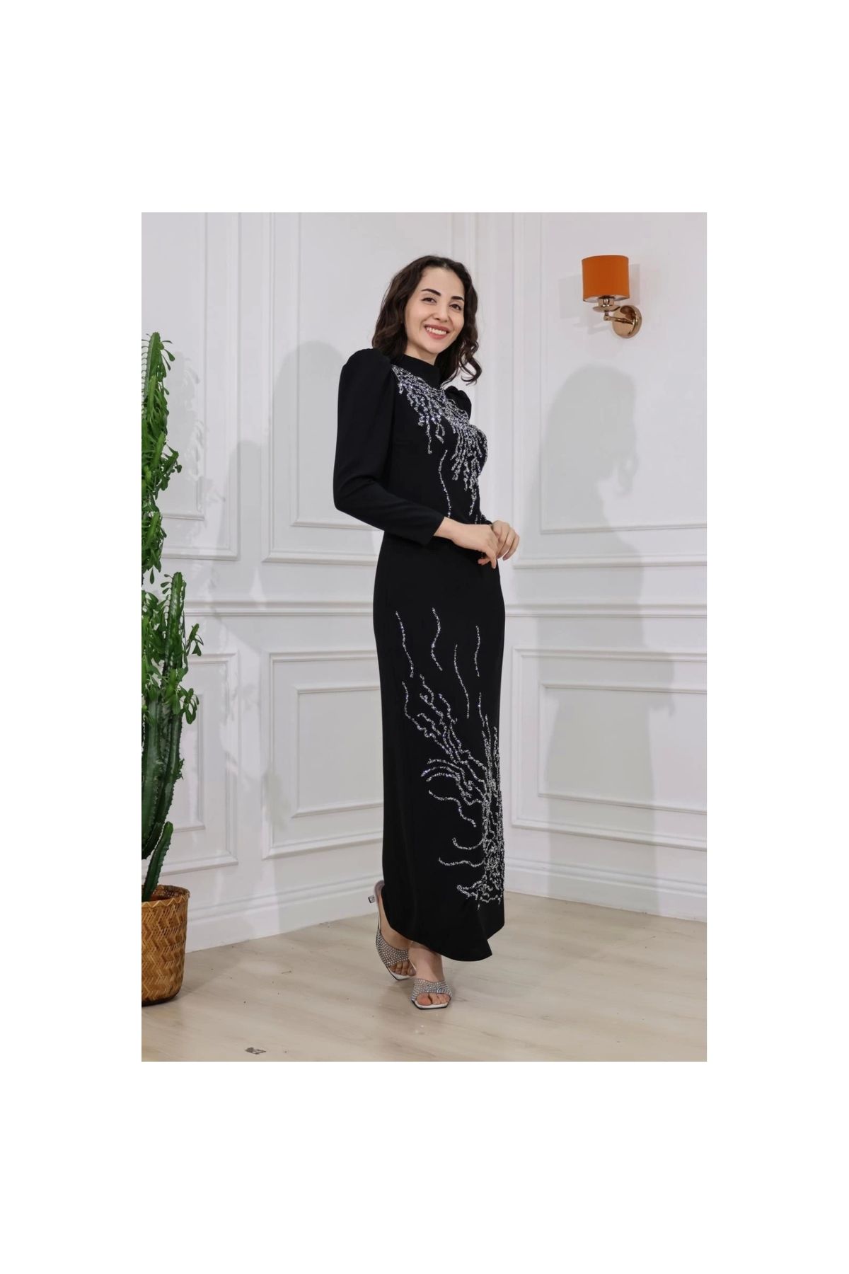 Moda Sezaver Tesettür Abiye | Nikah Elbisesi | Zamansız Elegans Abiye - Siyah