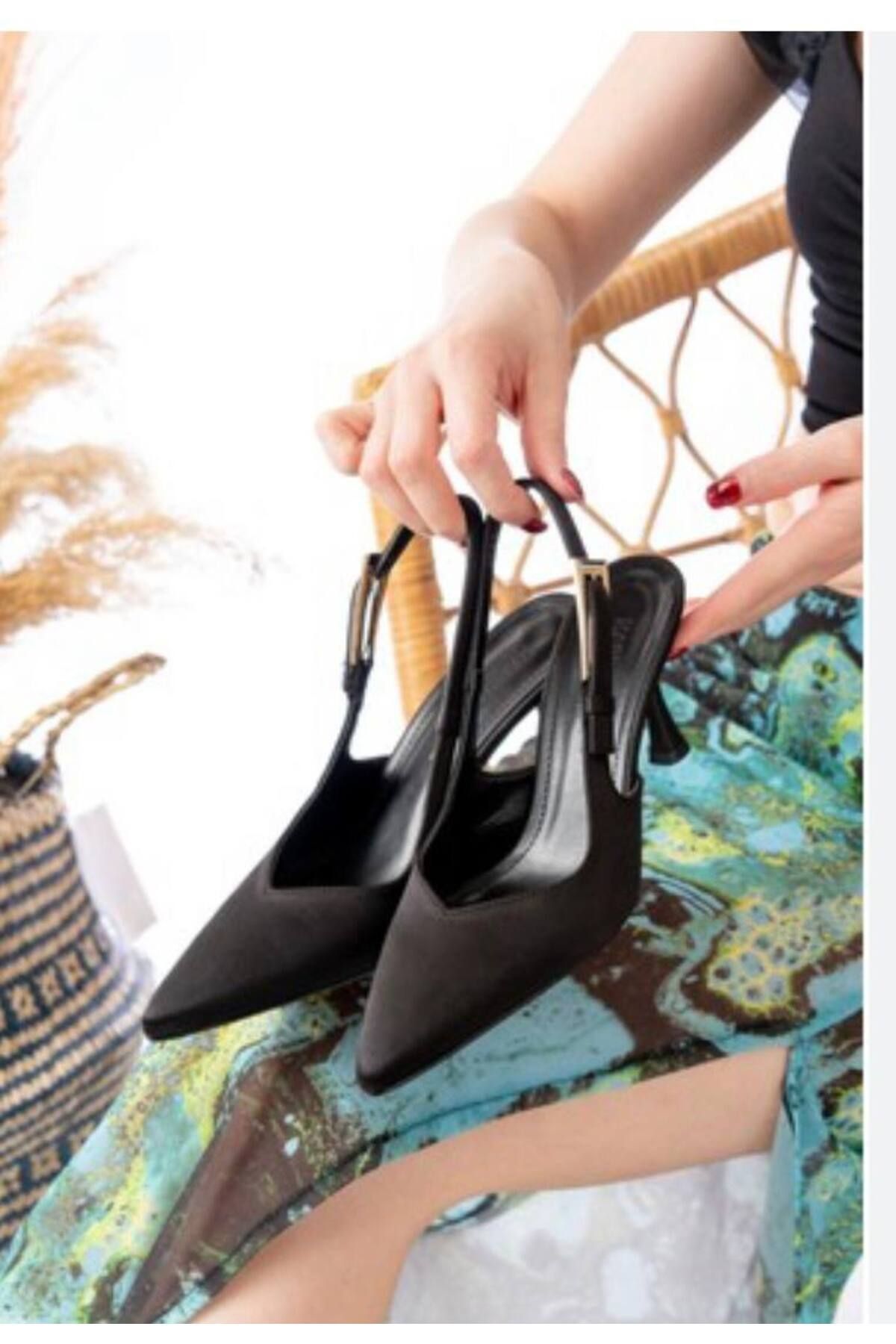 Trendy Moda Yeni Sezon Şık Siyah Saten 7 cm Kadın Topuklu Ayakkabı