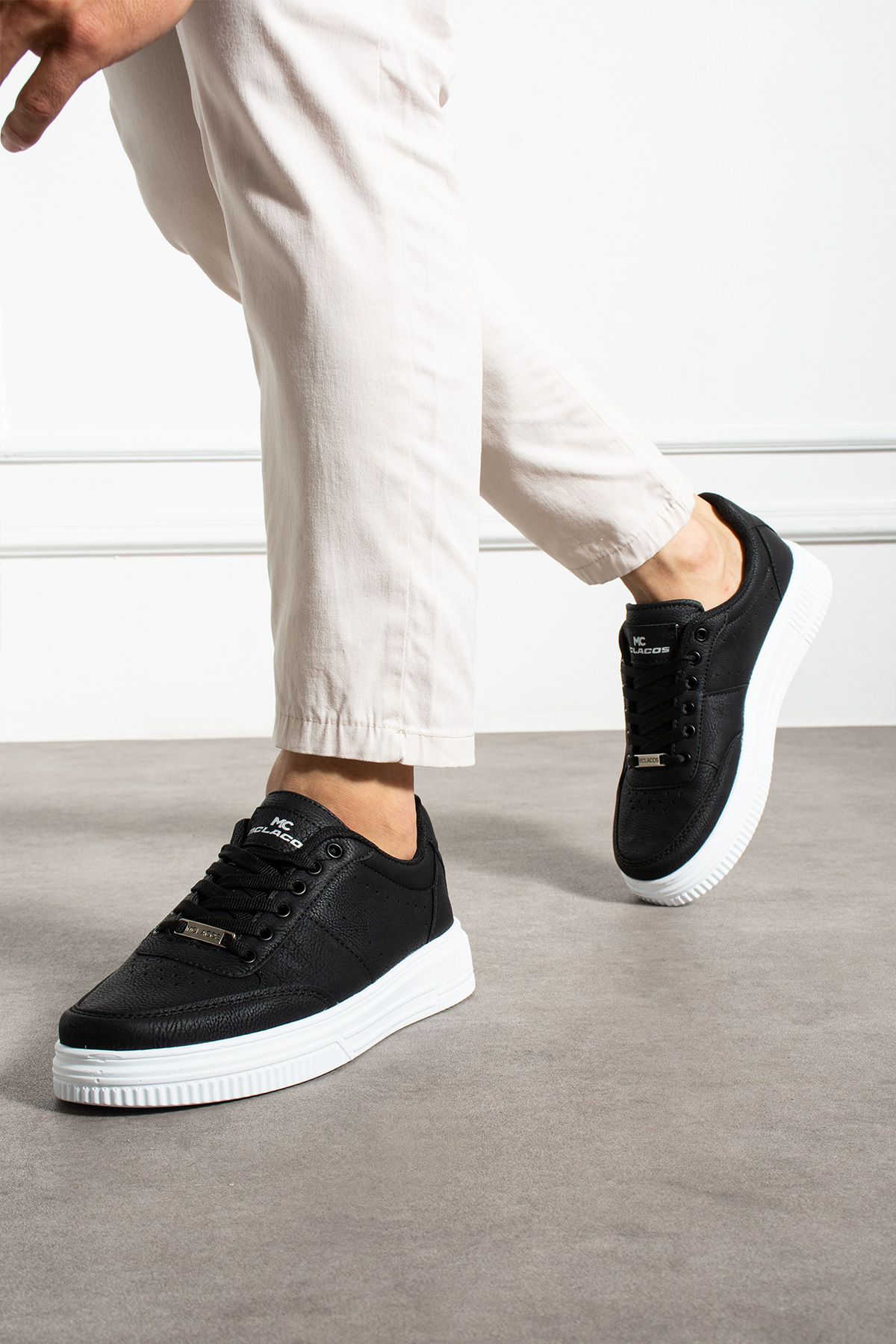 MCLACOS Erkek Sneaker Günlük Spor Ayakkabı Yüksek Taban Siyah Beyaz- Rahat Tasarım X3
