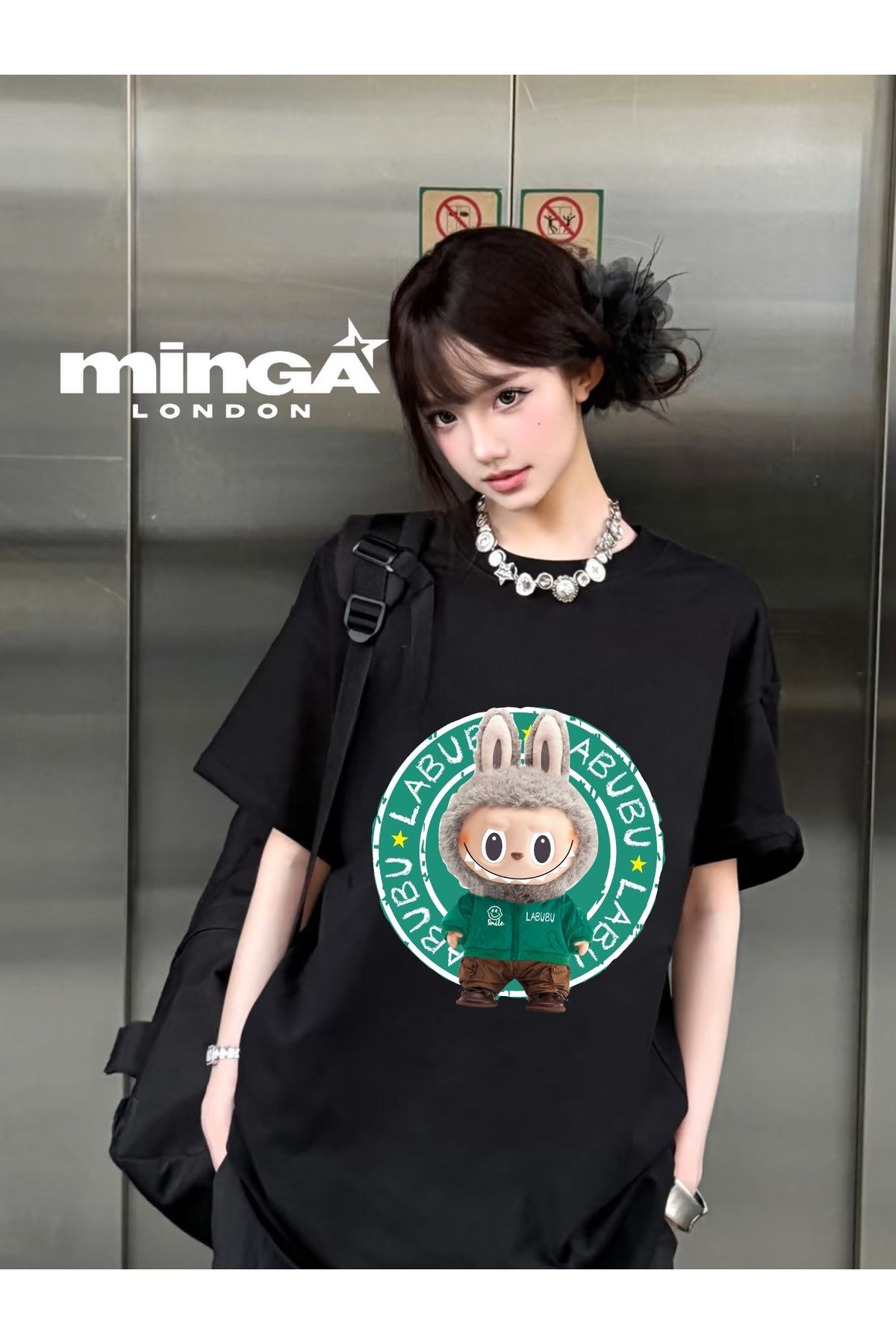 Minga London Labubu Baskılı Siyah Oversize Tshirt- Minga London