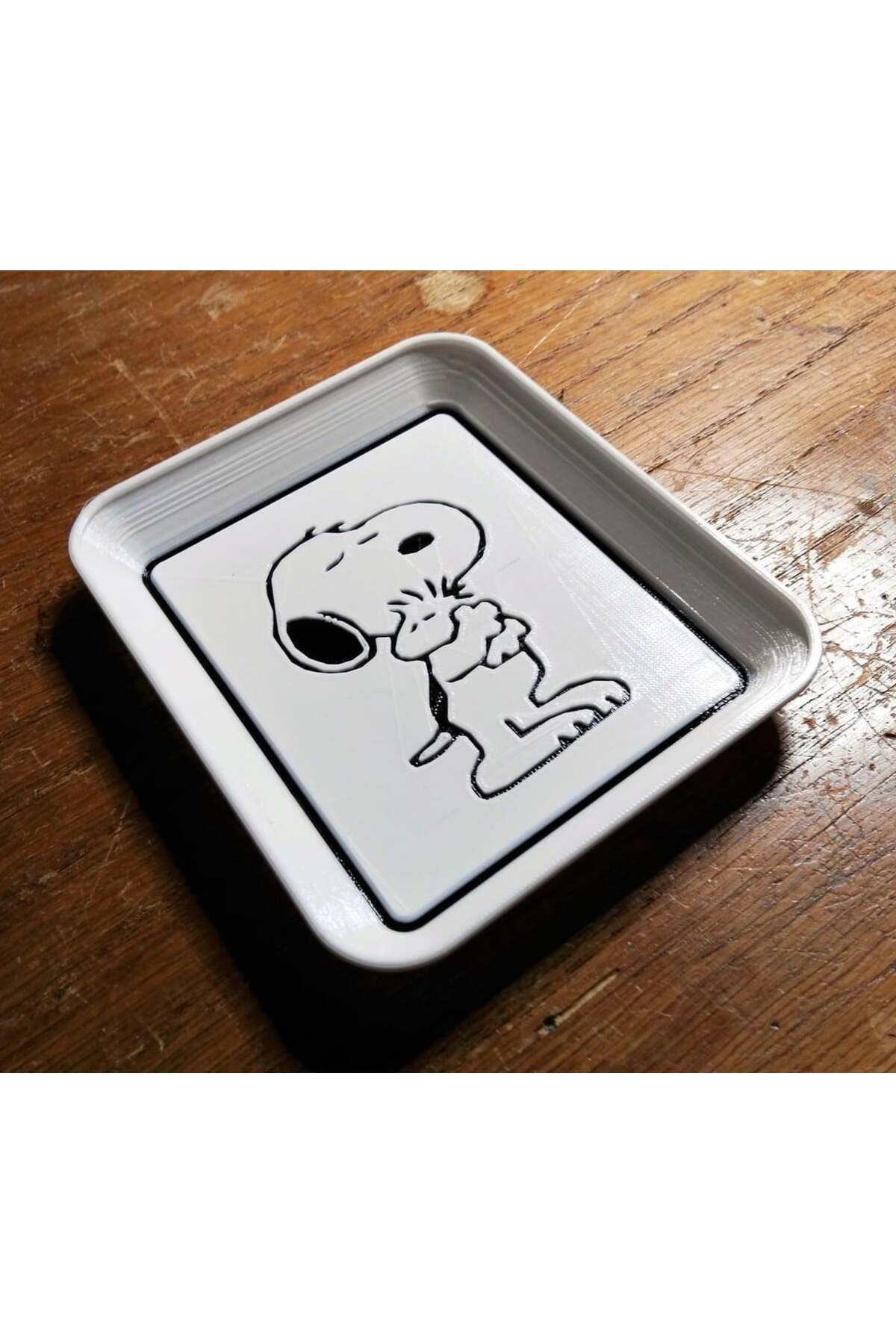 Lucest Snoopy Tepsisi (Plastik Aparattır!!!)