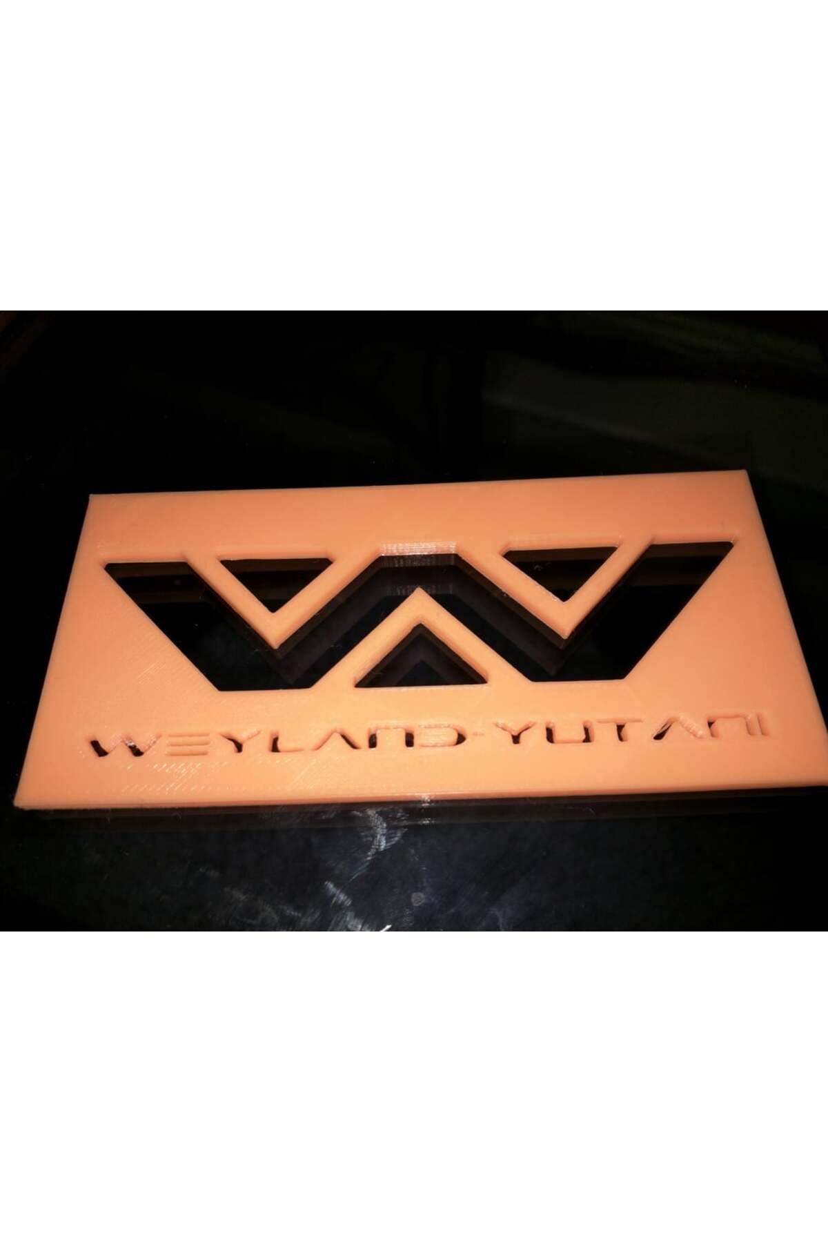 Lucest Weyland-Yutani Logosu (Plastik Aparattır!!!)