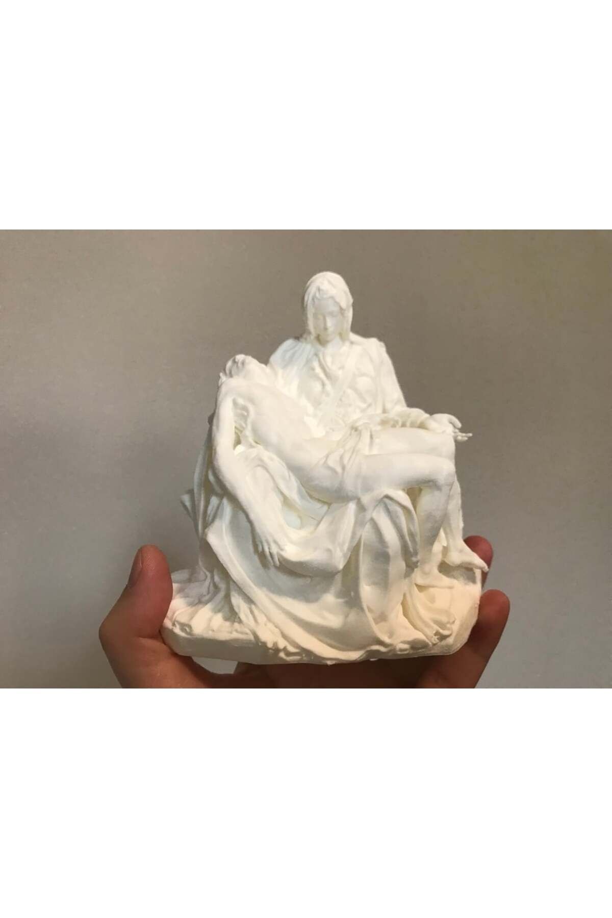 Lucest Michelangelo'nun Pieta'sı (dijital yeniden yapılanma) (Plastik Aparattır!!!)