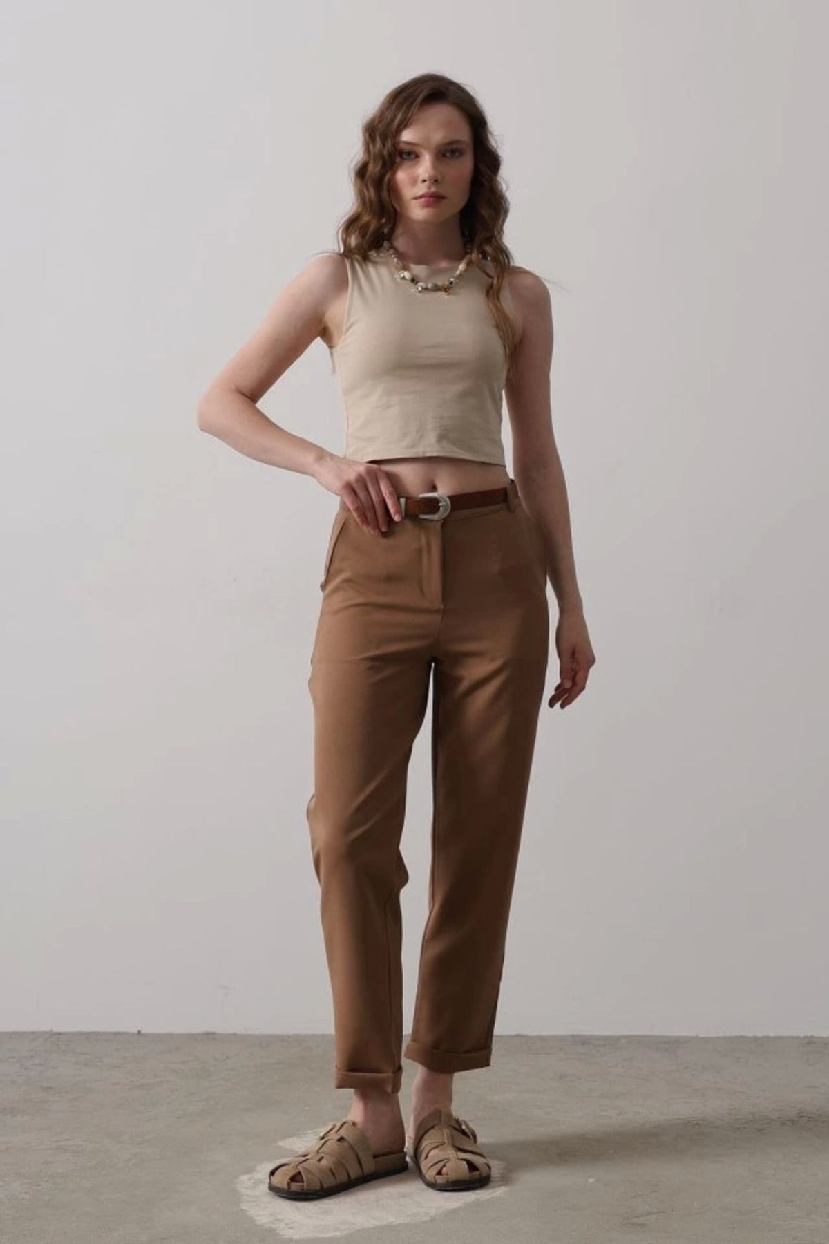 ZORM Kemerli Havuç Pantolon - Trendy Ve Rahat Kadın Modası