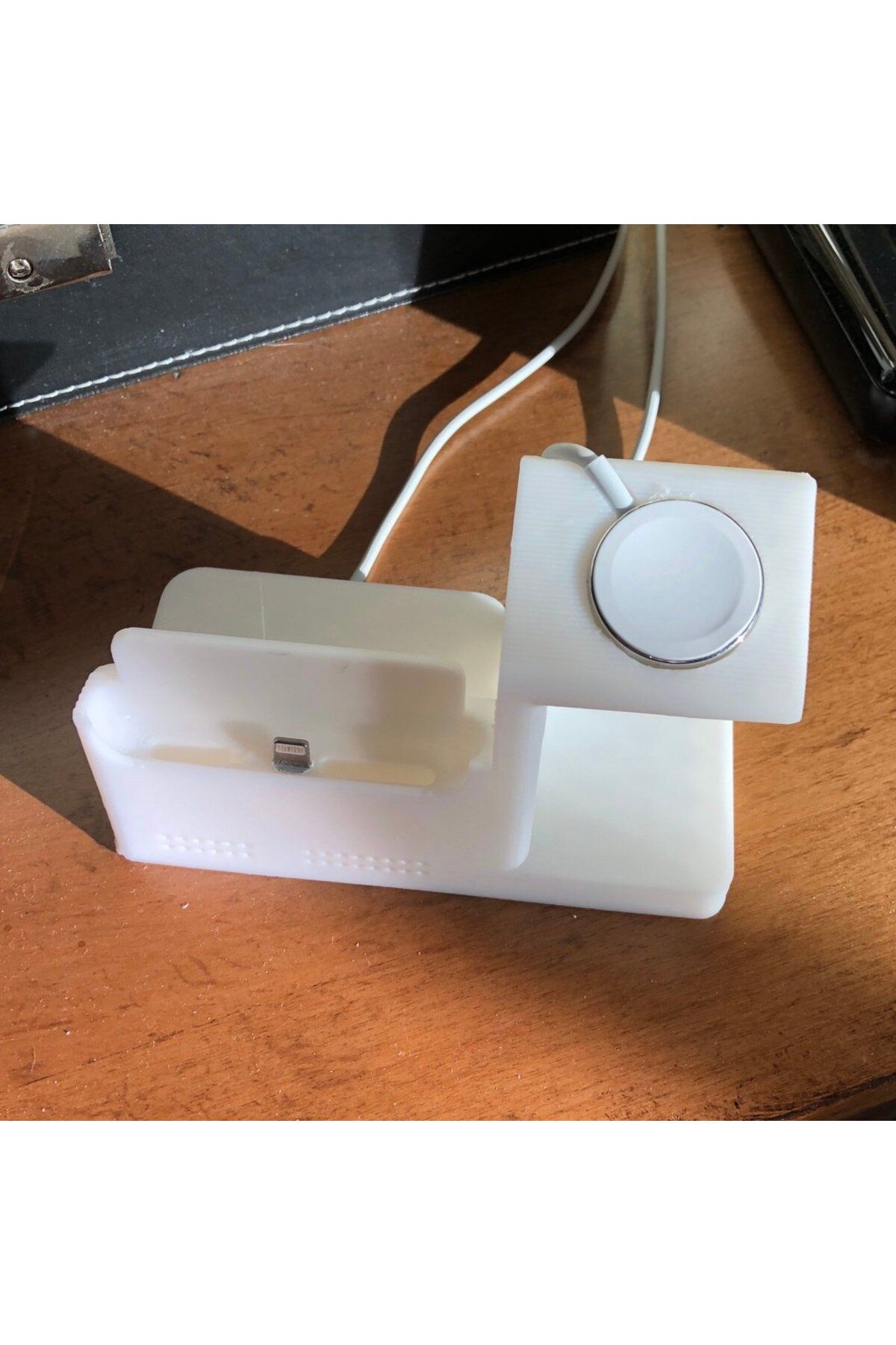 Lucest iPhone X Uyumlu Dock ve Entegre Saat Şarj İstasyonu (Plastik Aparattır!!!)