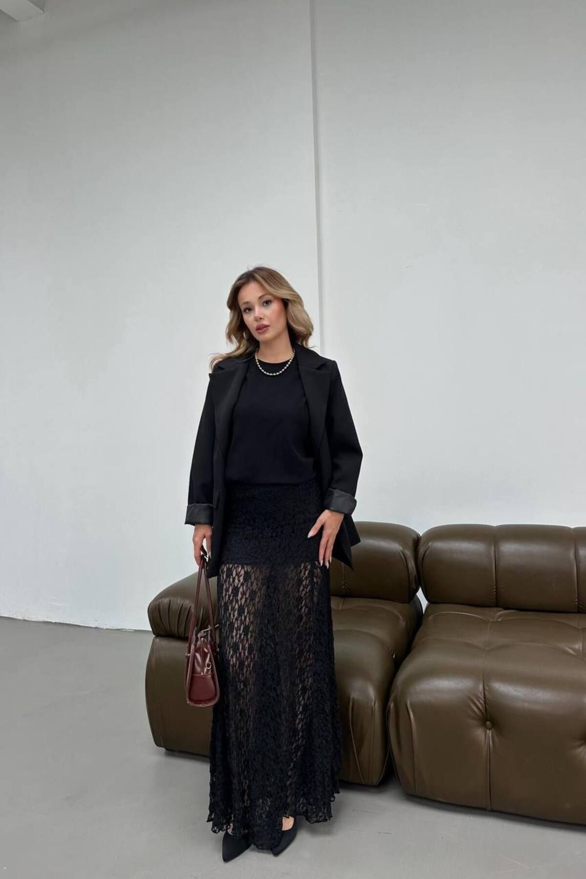 Fiori Dantelli Etek