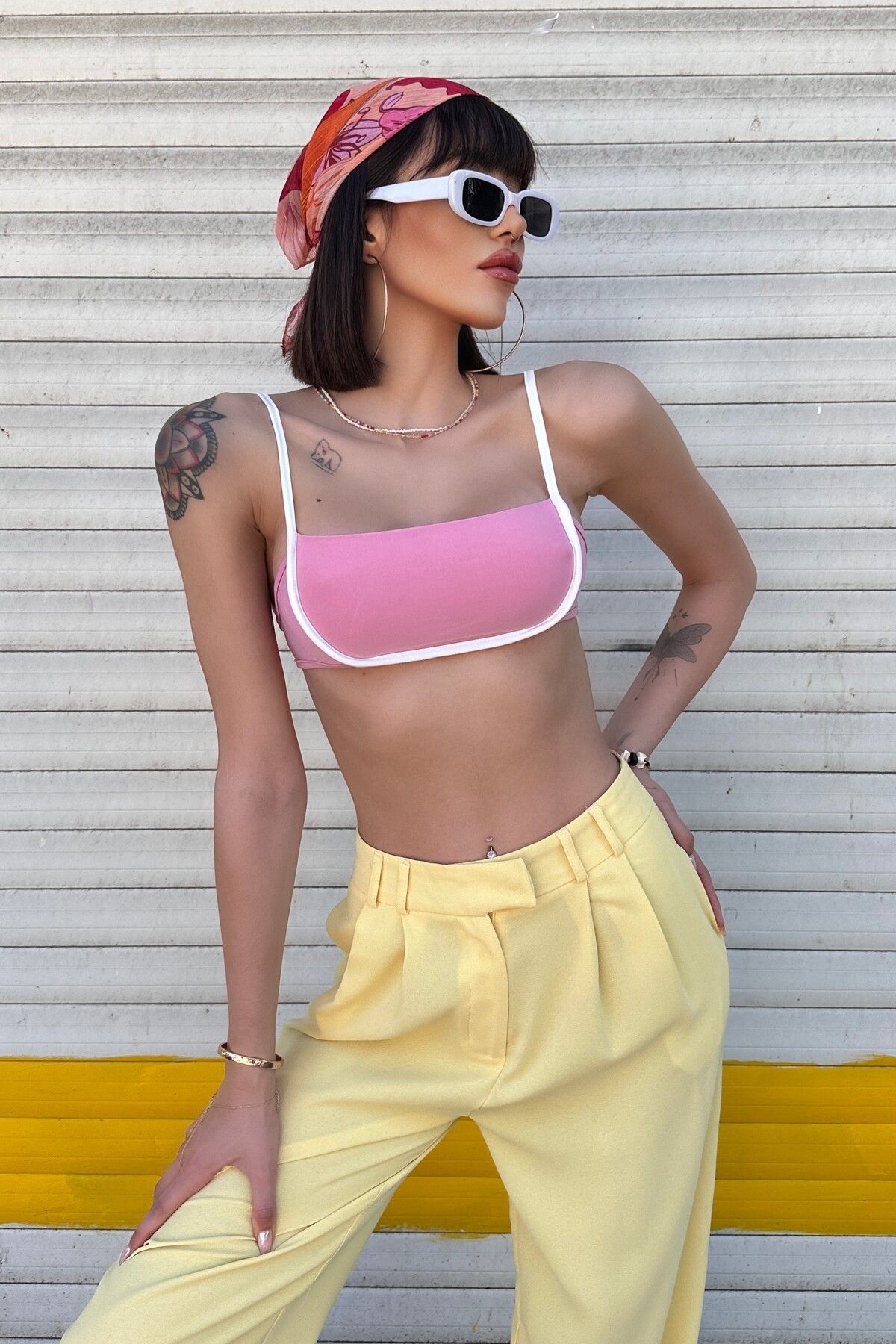 New Now KENDALL SANDY CROP TOP