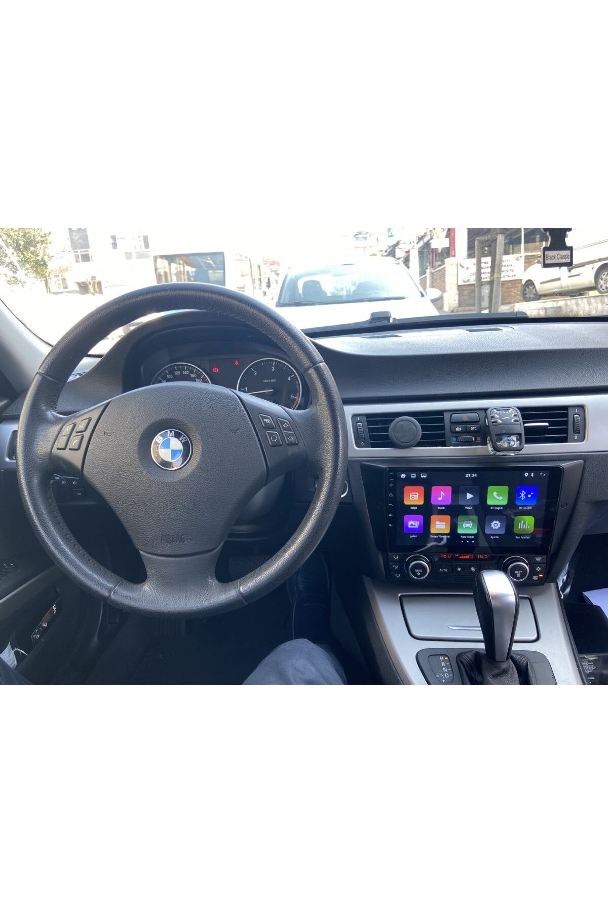 SOUNDCİTY BMW E90-91-92-93 2005-2011 MULTİMEDYA CARPLAY EKRAN SETİ 2 GB RAM 32 HAFIZALI