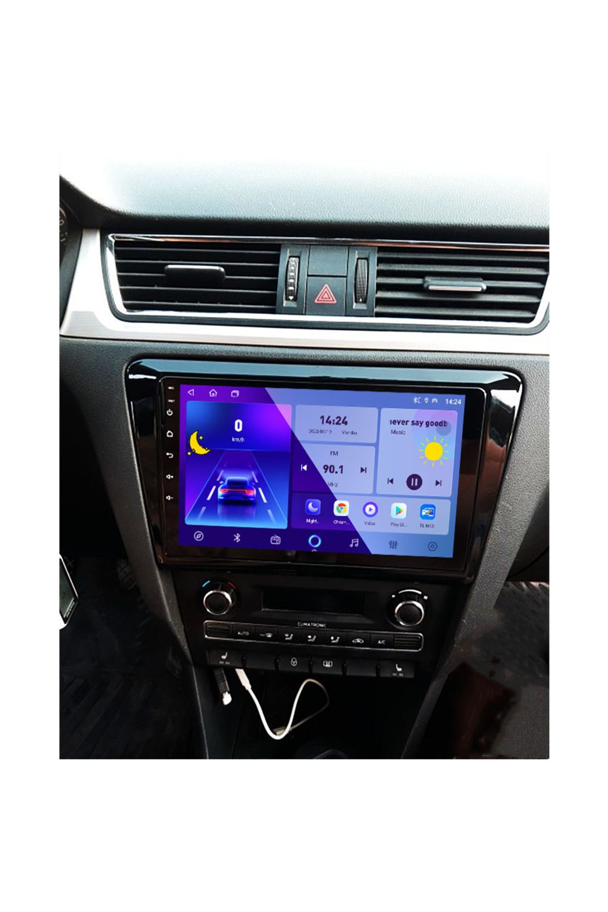 SOUNDCİTY SKODA RAPİD 2013-2019  uyumlu   MULTİMEDYA CARPLAY EKRAN SETİ 4 GB RAM 64 HAFIZALI