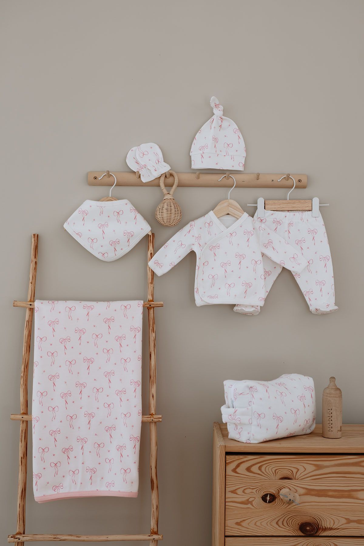 Tuğba Kuğu Organik Hastane Çıkışı - Pureline Series - Dainty Bows