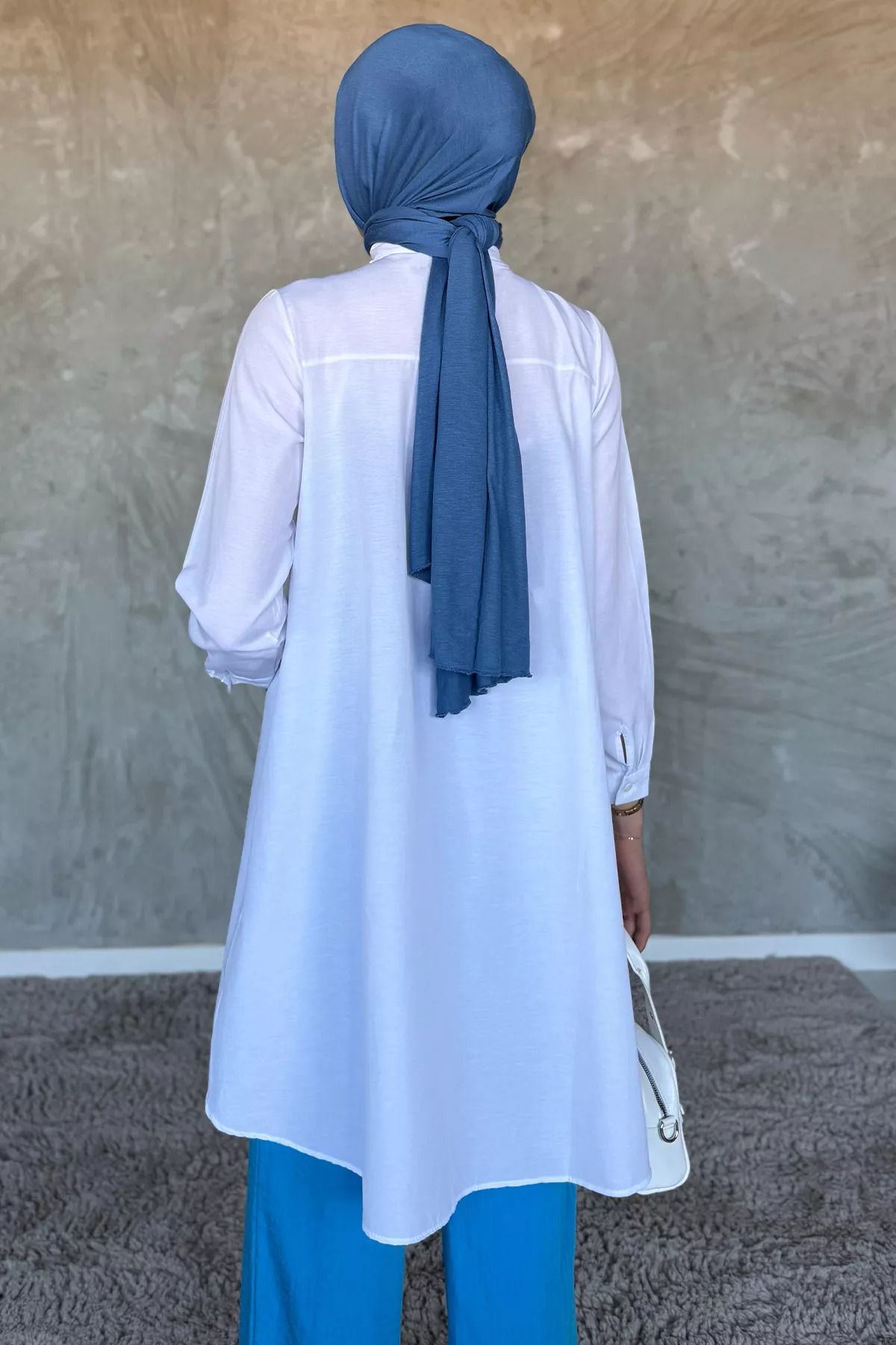 julude-Tunica Hijab cu guler alb cu detalii de piatră 3