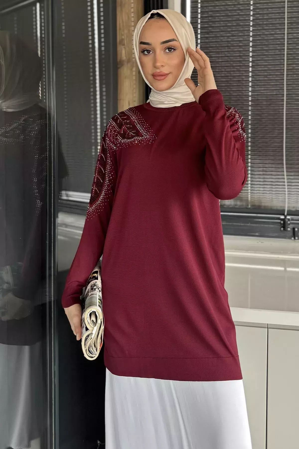 julude Bordo Taş İşlemeli Bisiklet Yaka Tesettür Triko Tunik