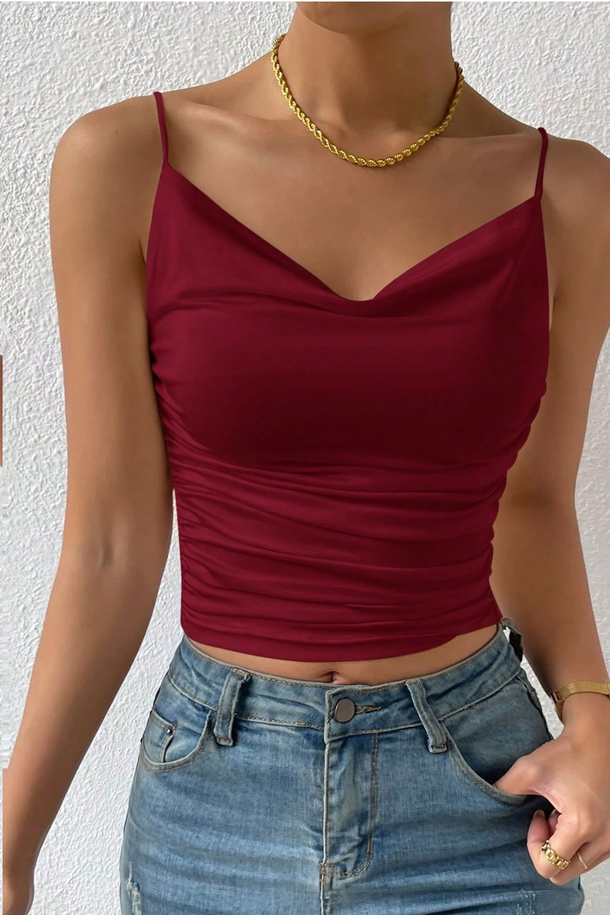 boutiquen Kolsuz Askılı Degaje Yaka Bluz Crop